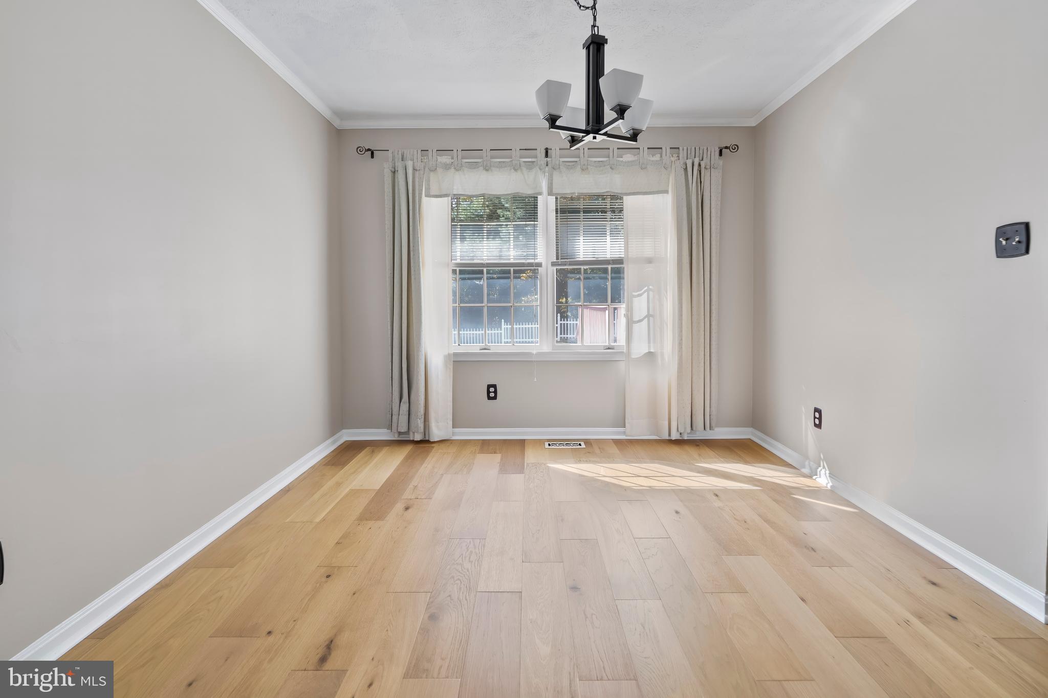 RIVERSIDE - Residential