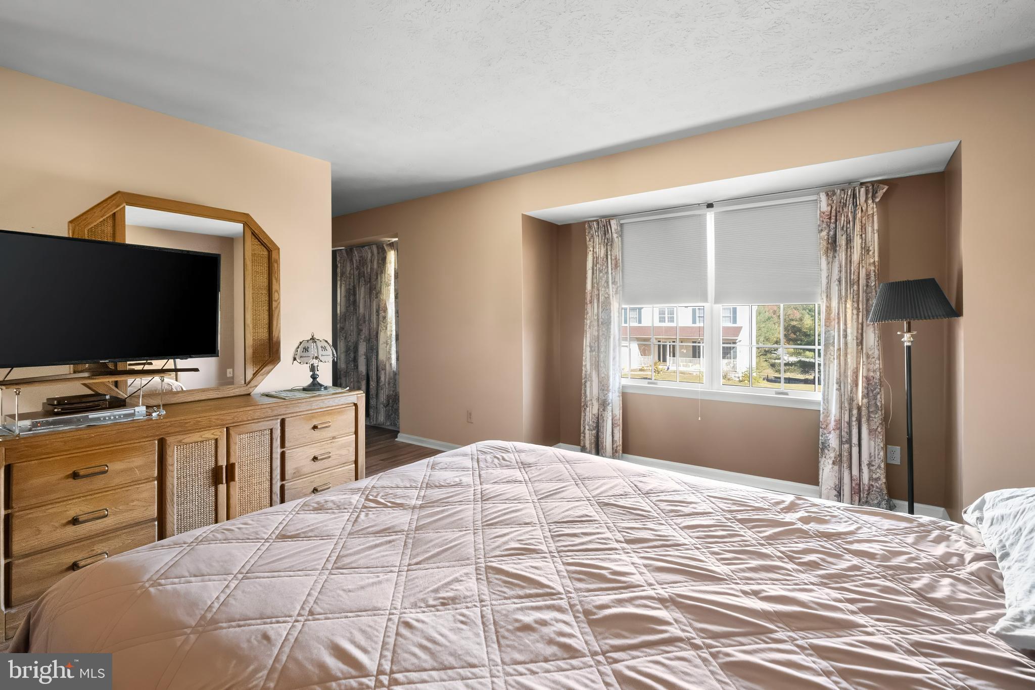 RIVERSIDE - Residential