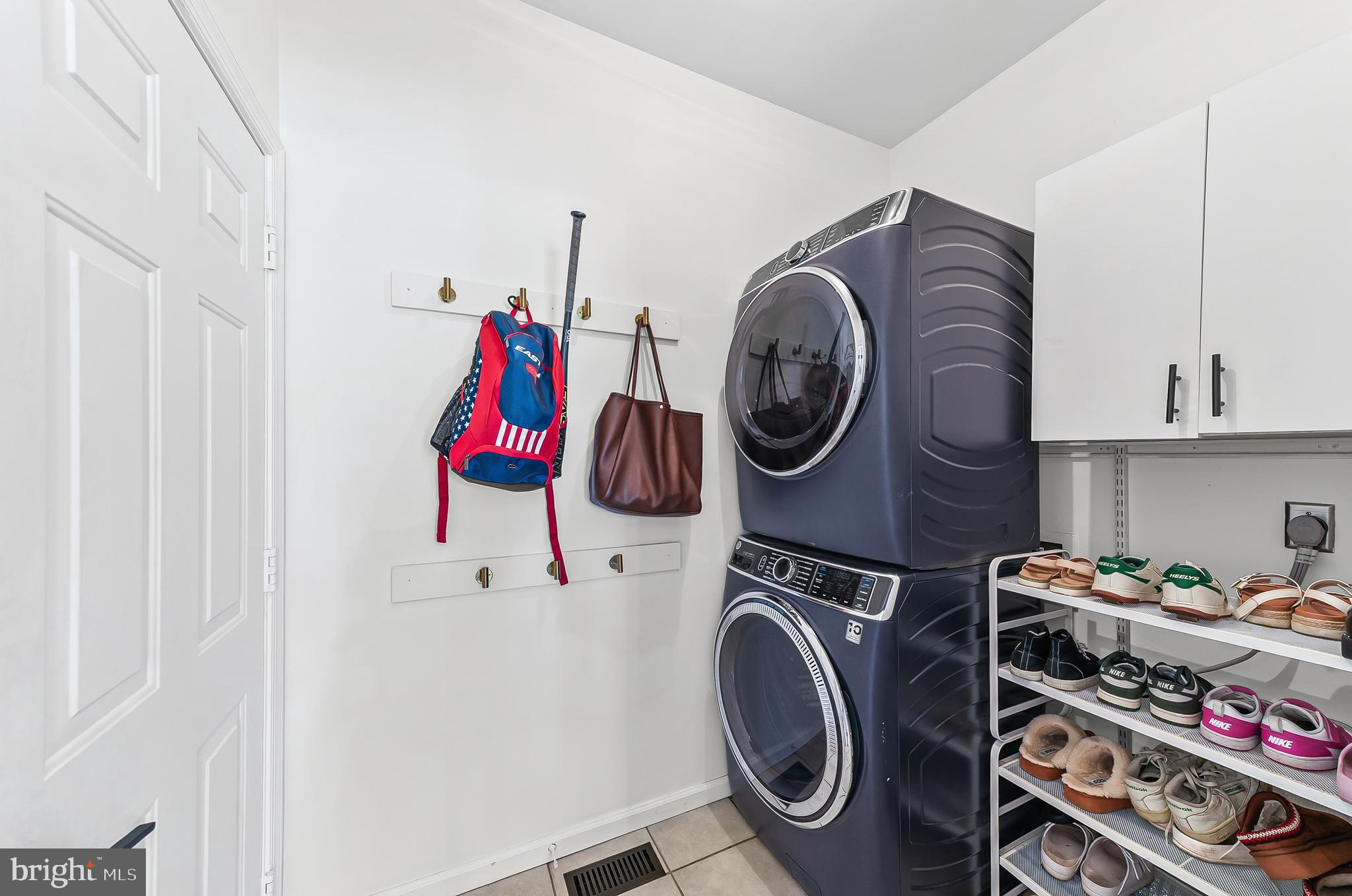 LANDENBERG HUNT - Residential