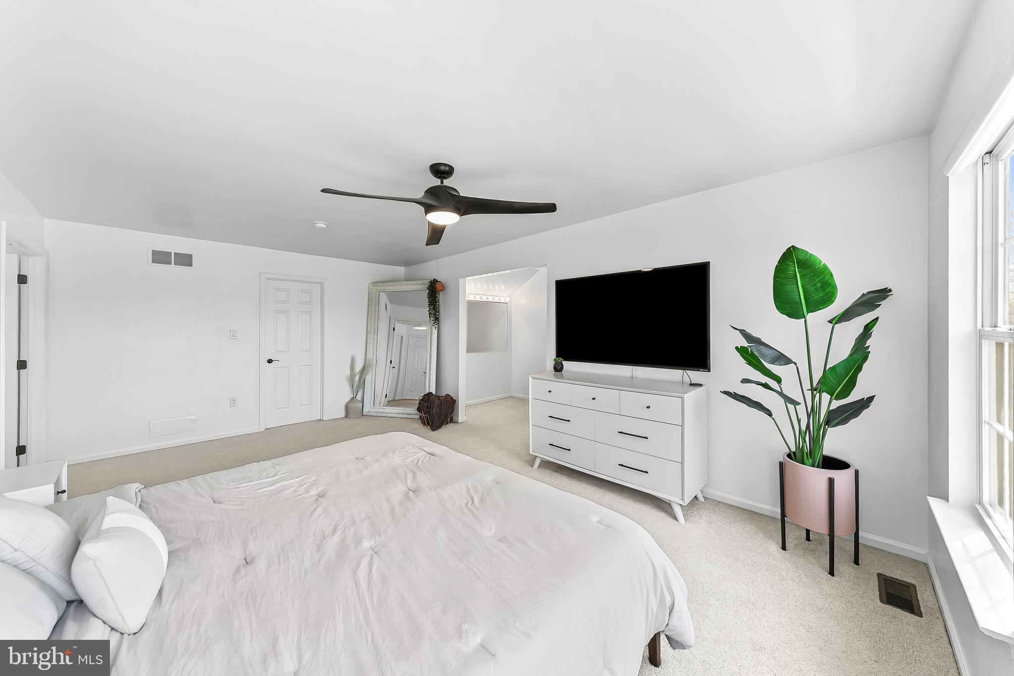 LANDENBERG HUNT - Residential