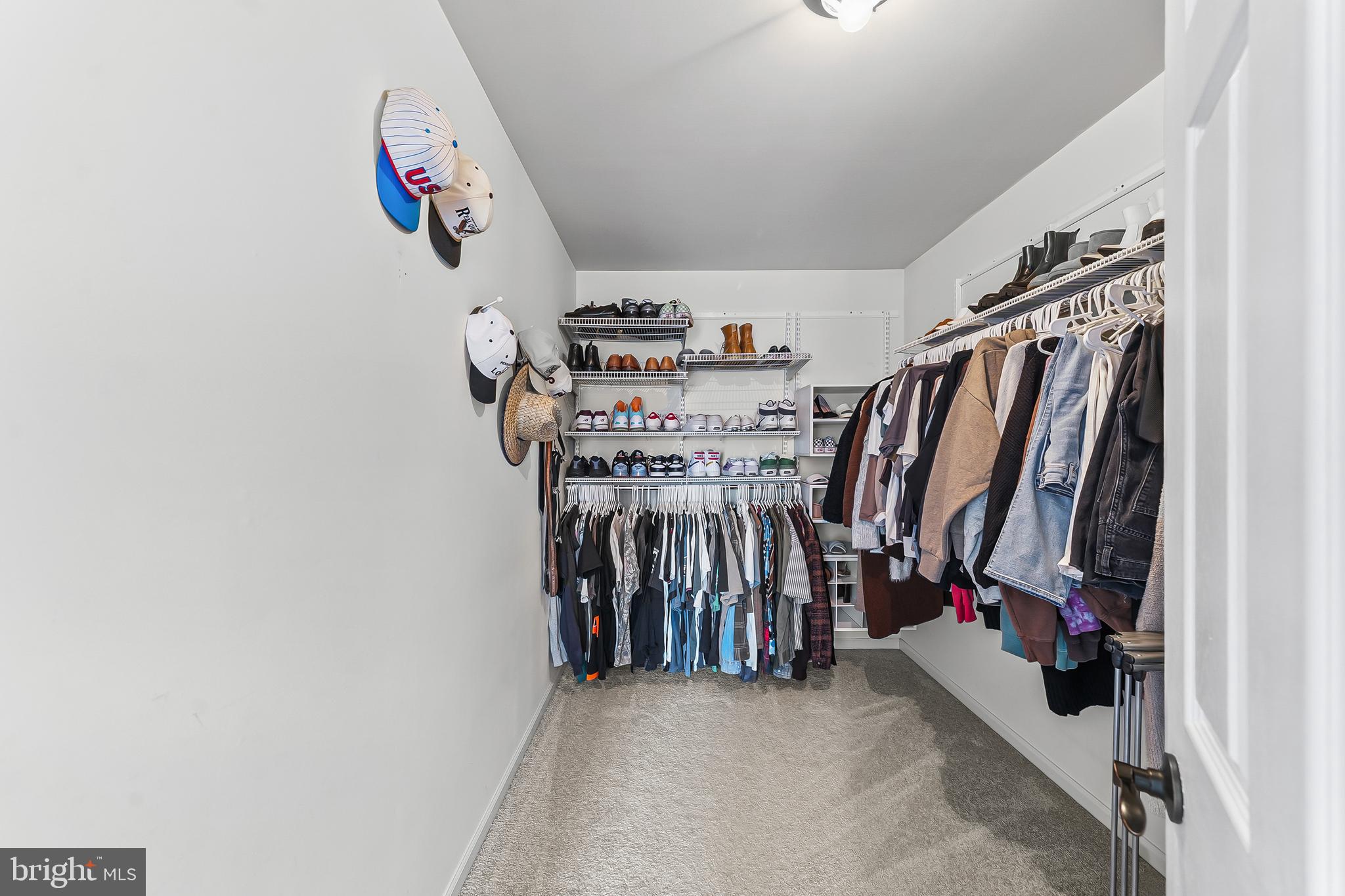 LANDENBERG HUNT - Residential