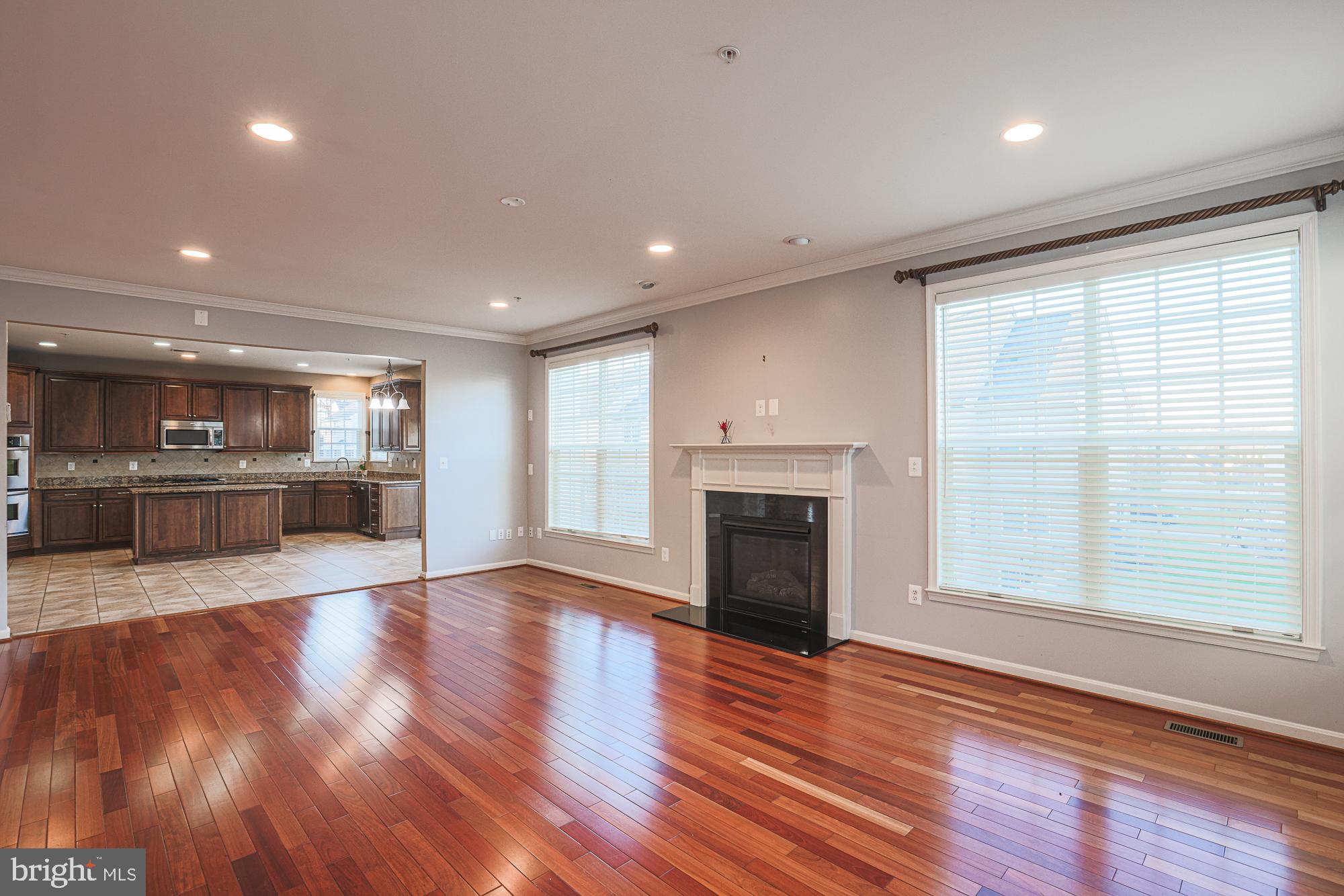 THE PARKE AT MOUNT WASHINGTON - Residential