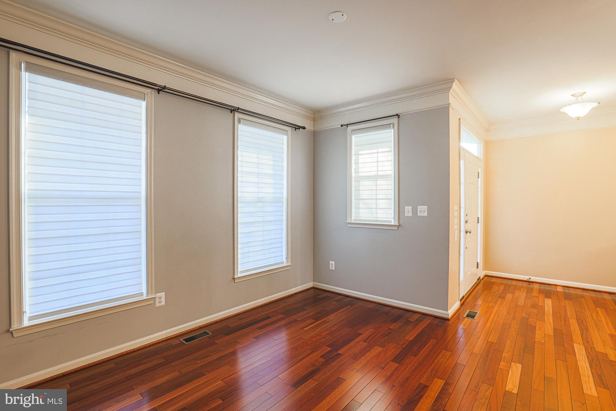 THE PARKE AT MOUNT WASHINGTON - Residential