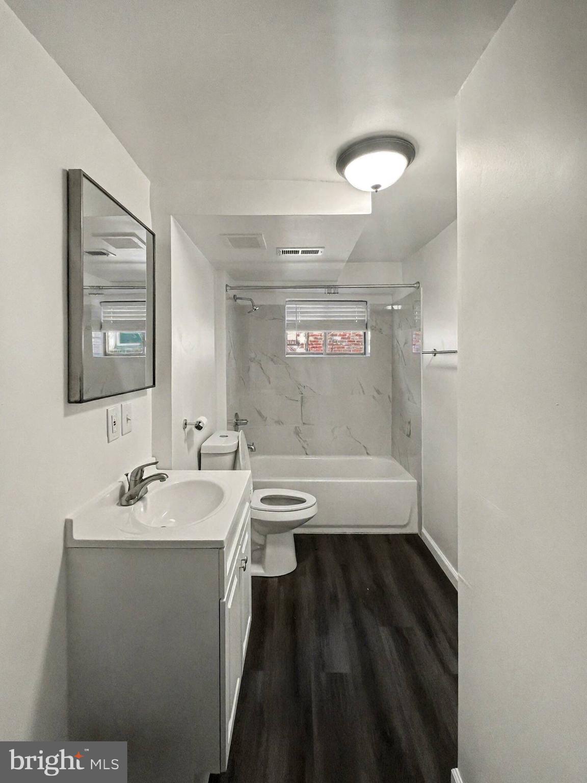 DEANWOOD PARK - Residential Lease