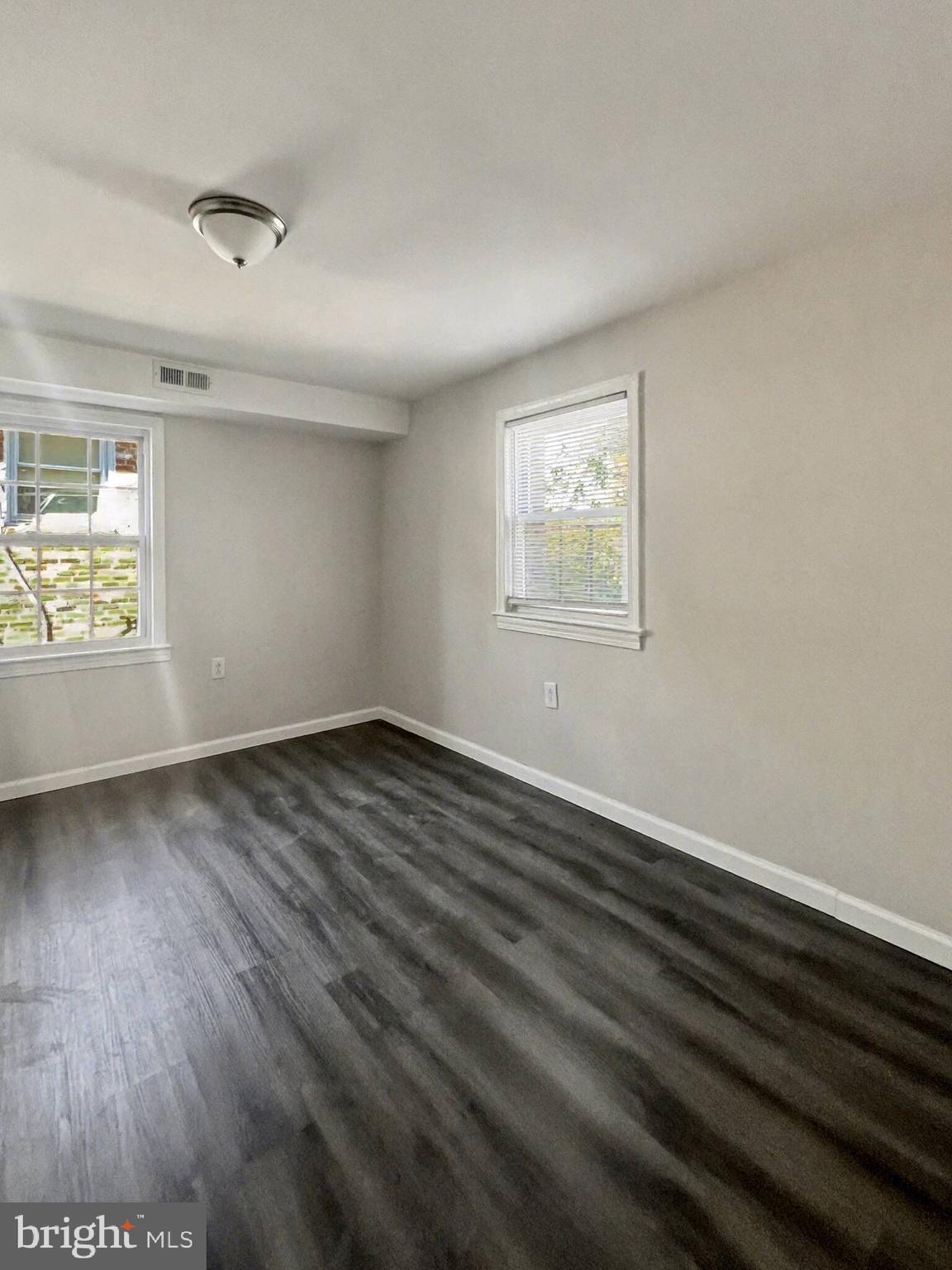 DEANWOOD PARK - Residential Lease