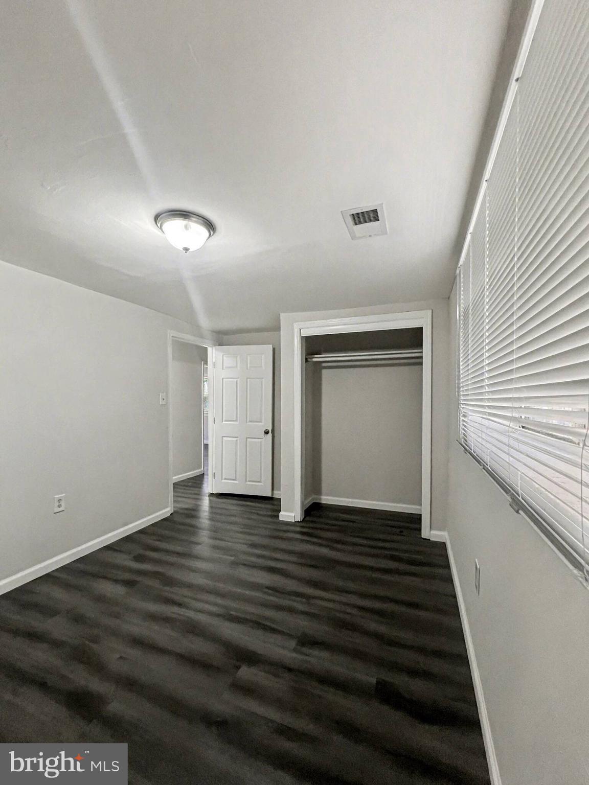 DEANWOOD PARK - Residential Lease