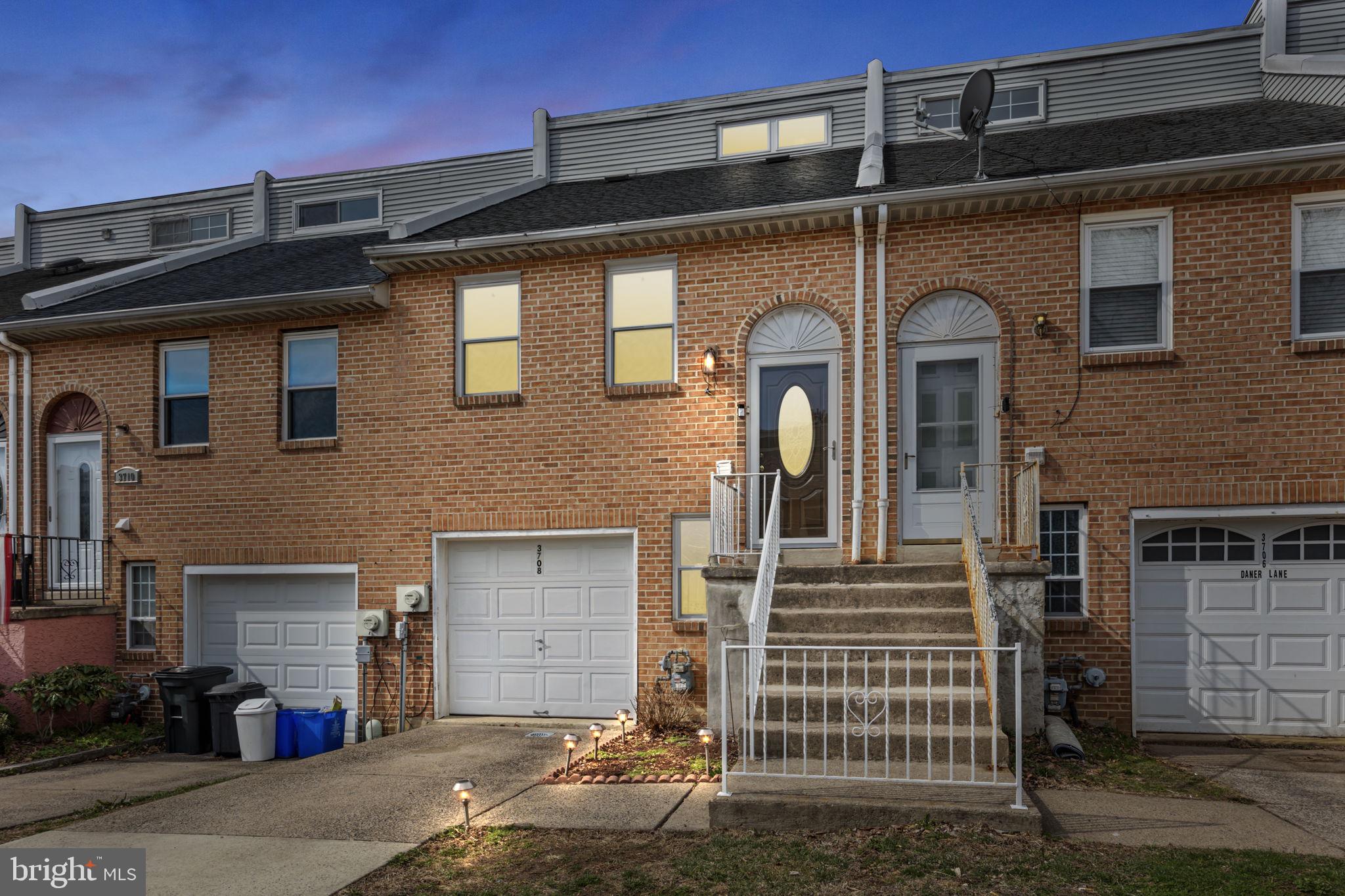 CRESTMONT HILLS - Residential