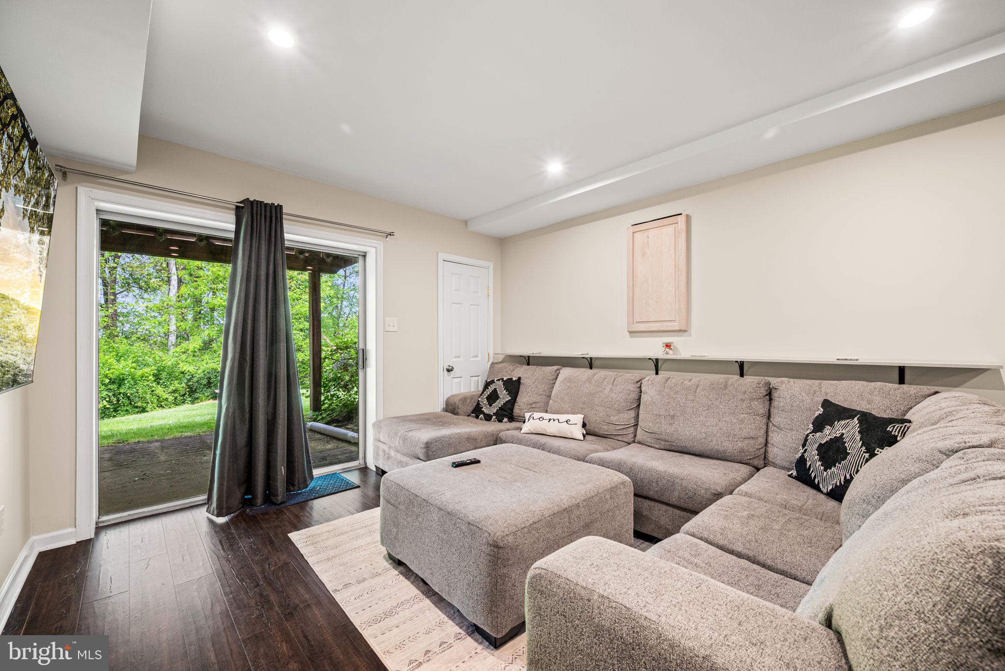 OAK RIDGE - Residential