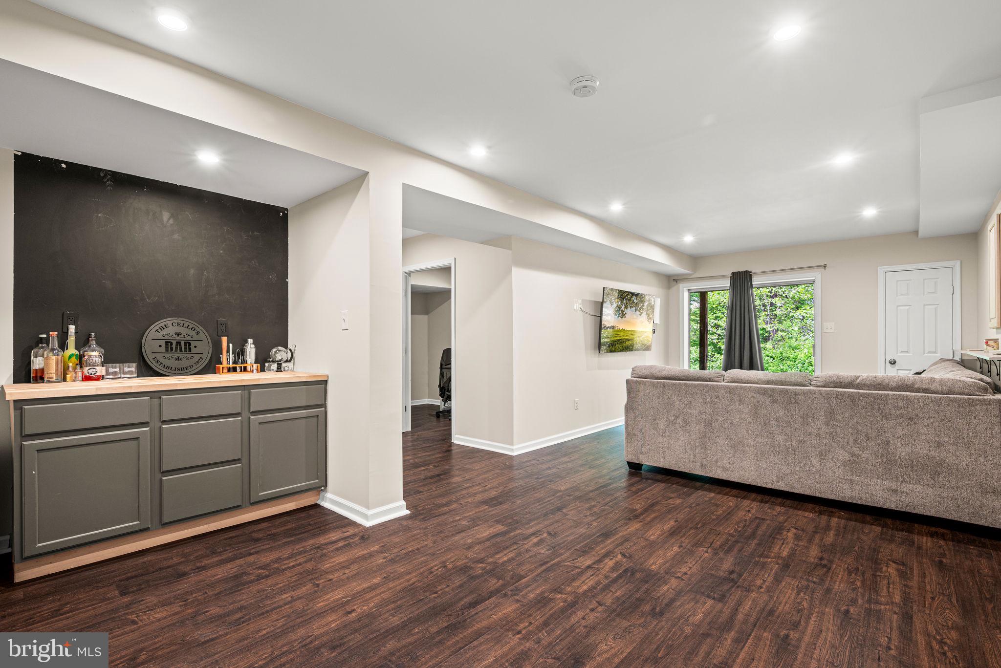 OAK RIDGE - Residential
