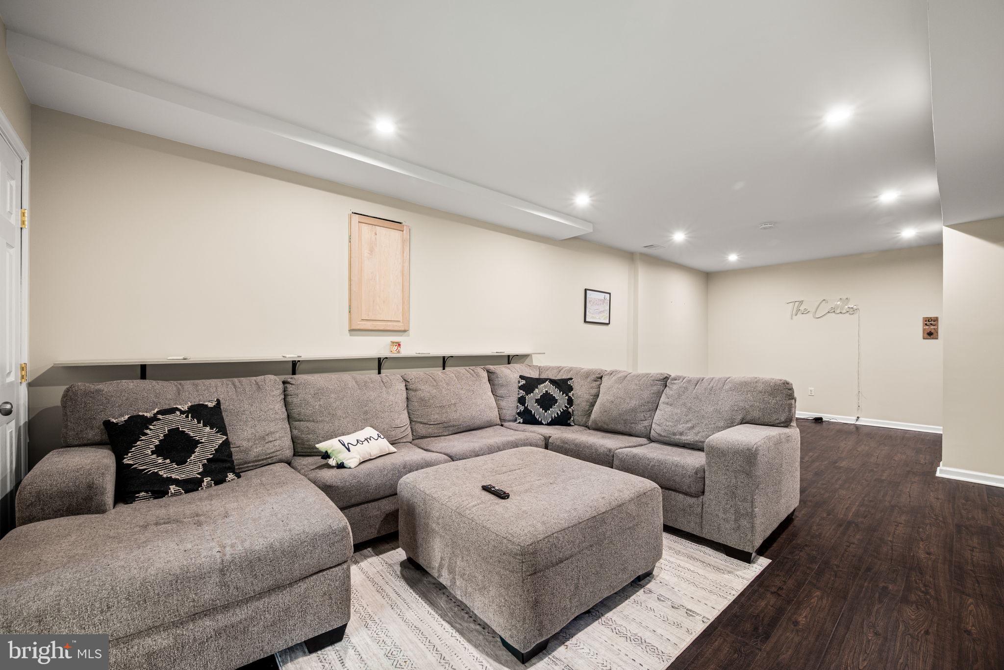 OAK RIDGE - Residential