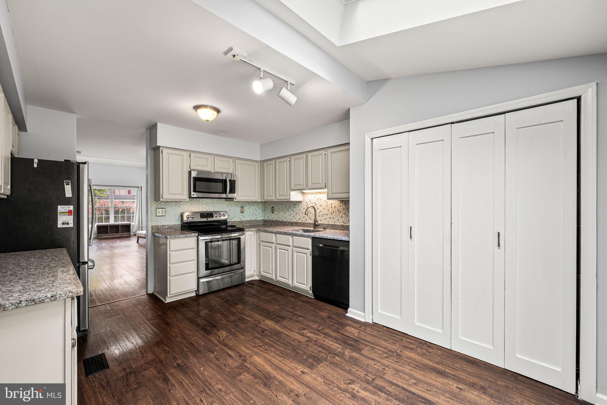 OAK RIDGE - Residential