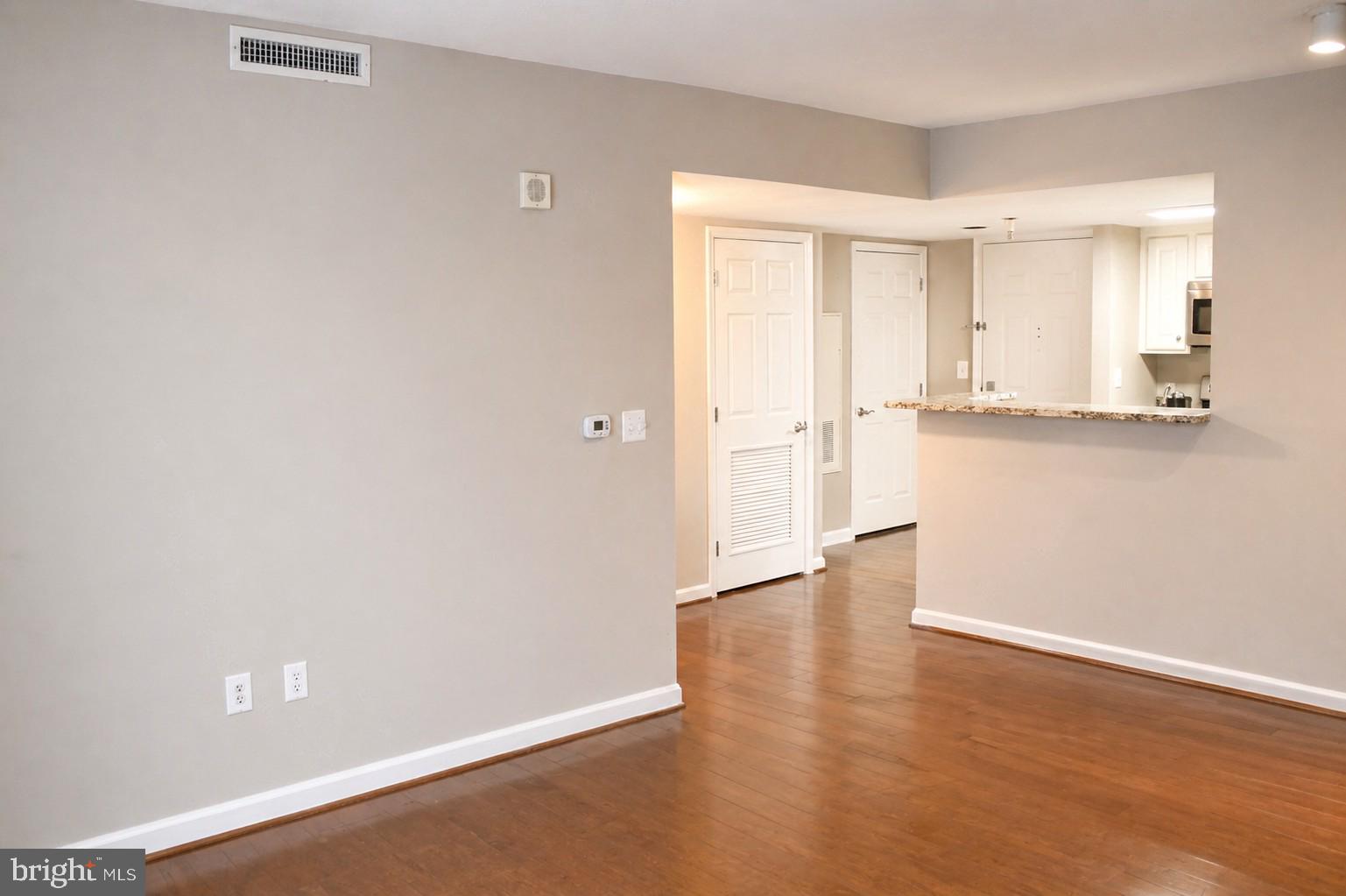 GALLERY AT WHITE FLINT - Residential