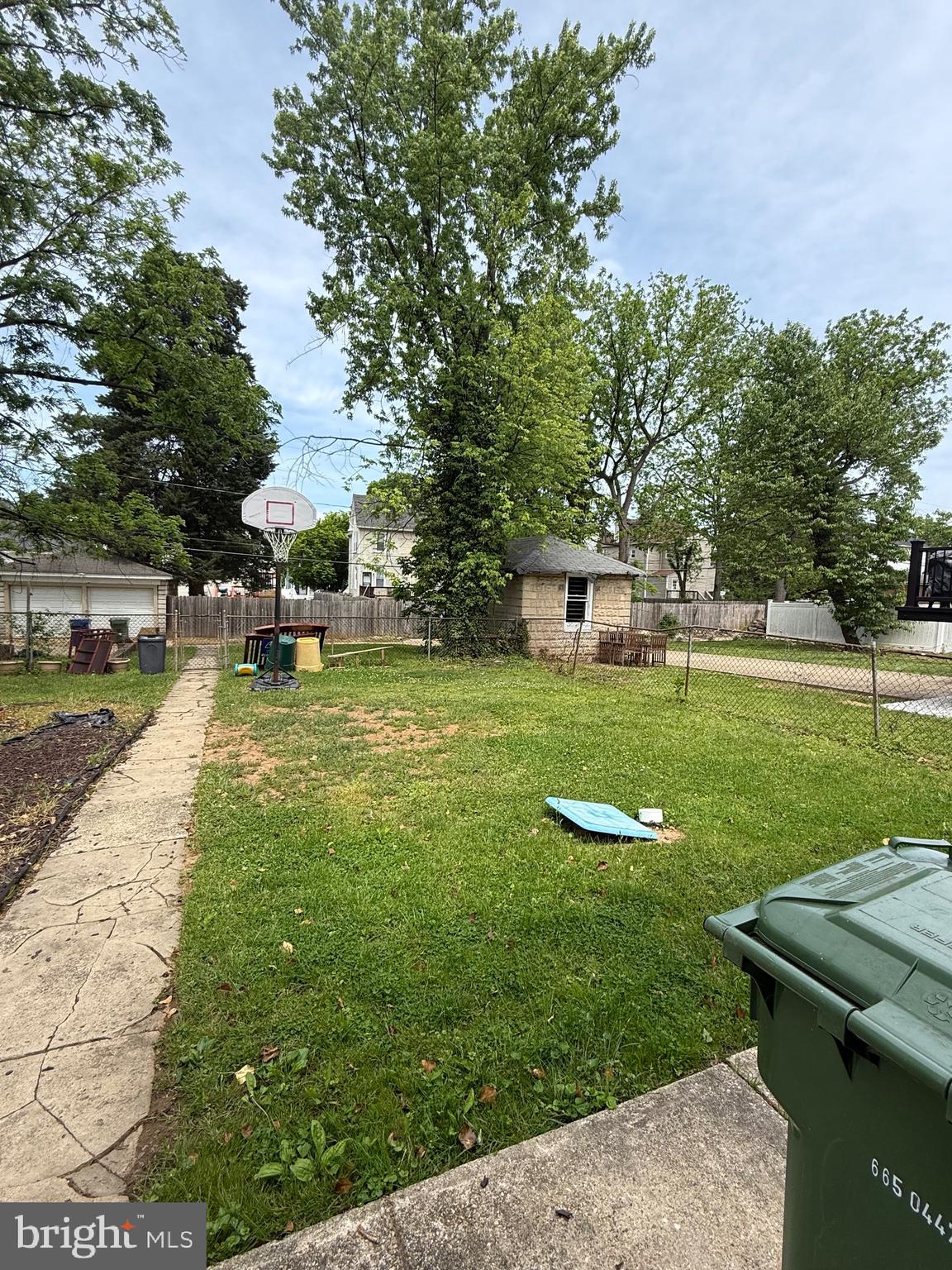 WEST ARLINGTON - Residential