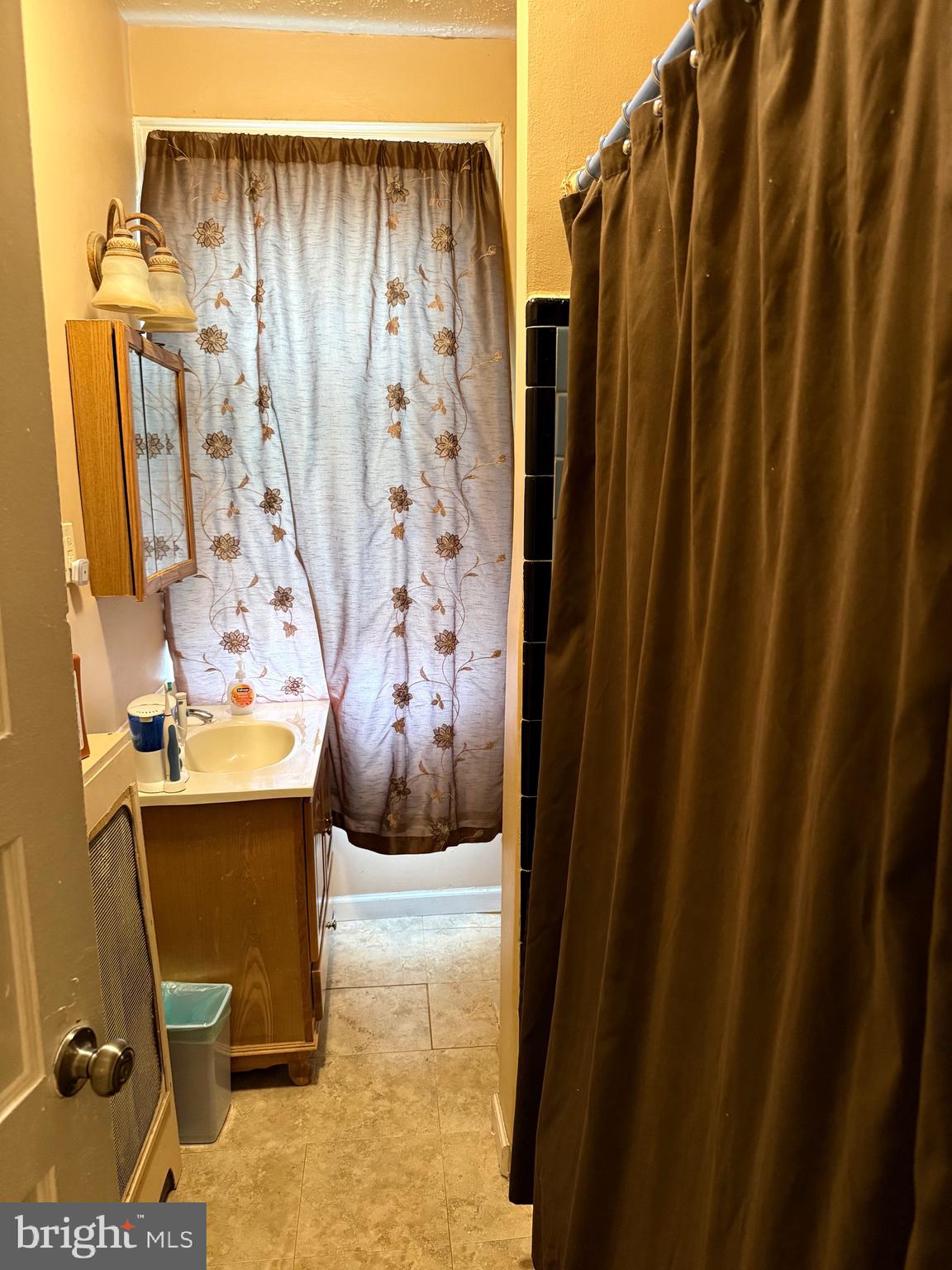 WEST ARLINGTON - Residential