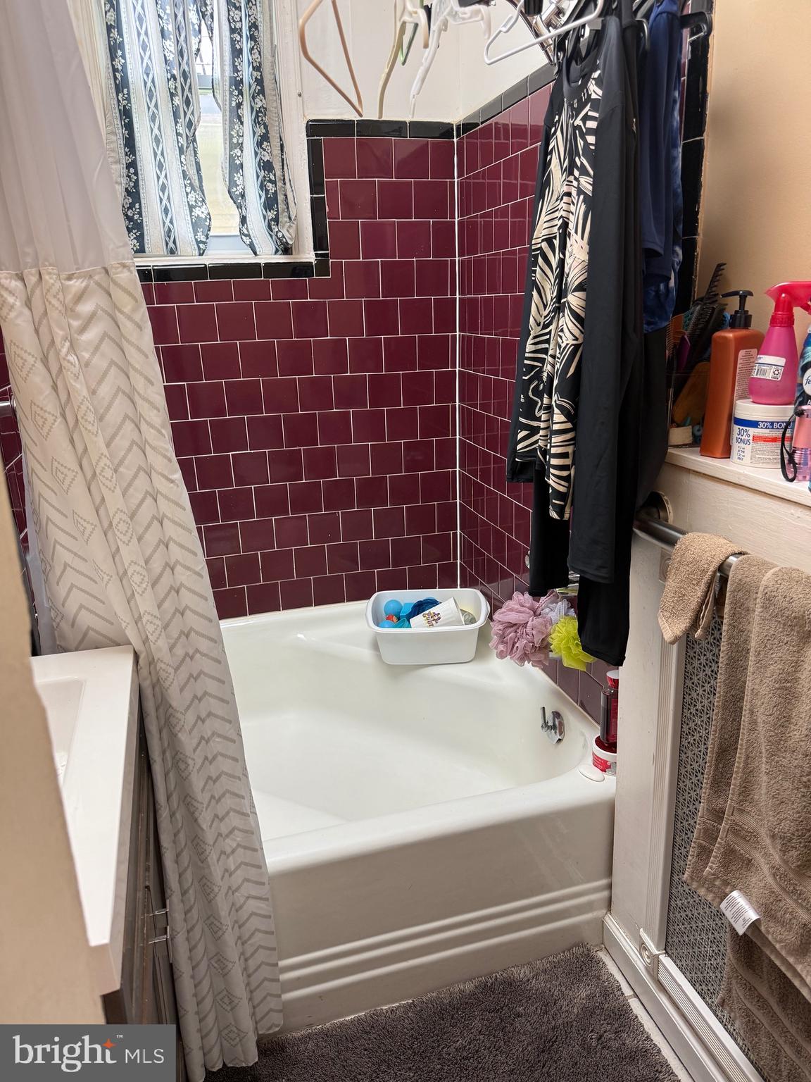WEST ARLINGTON - Residential