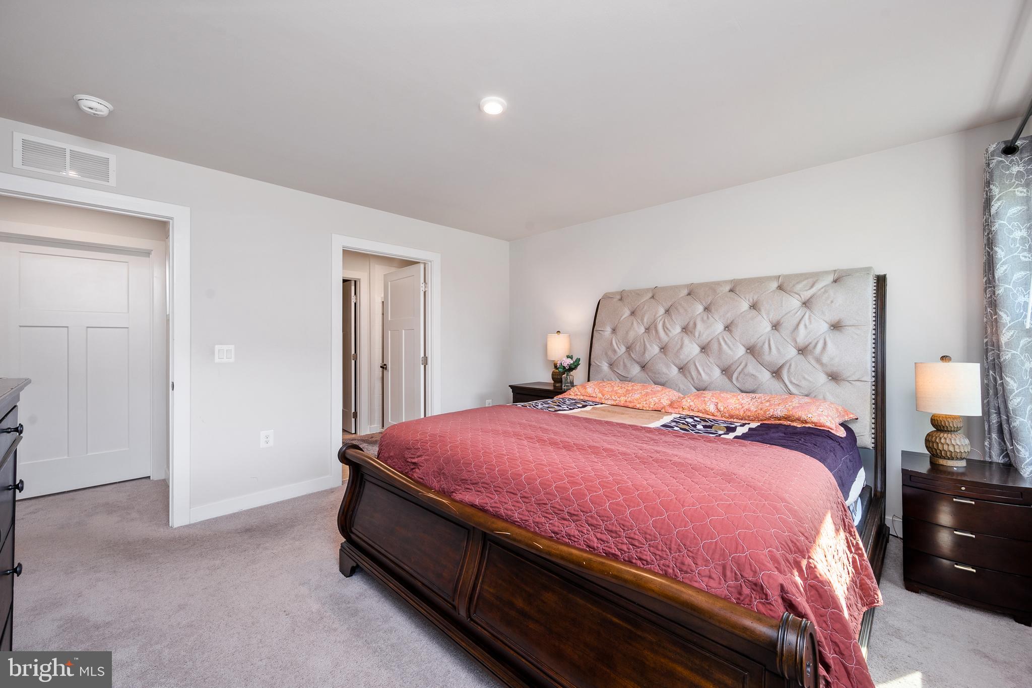 THE LAKES AT MARTINSBURG - Residential