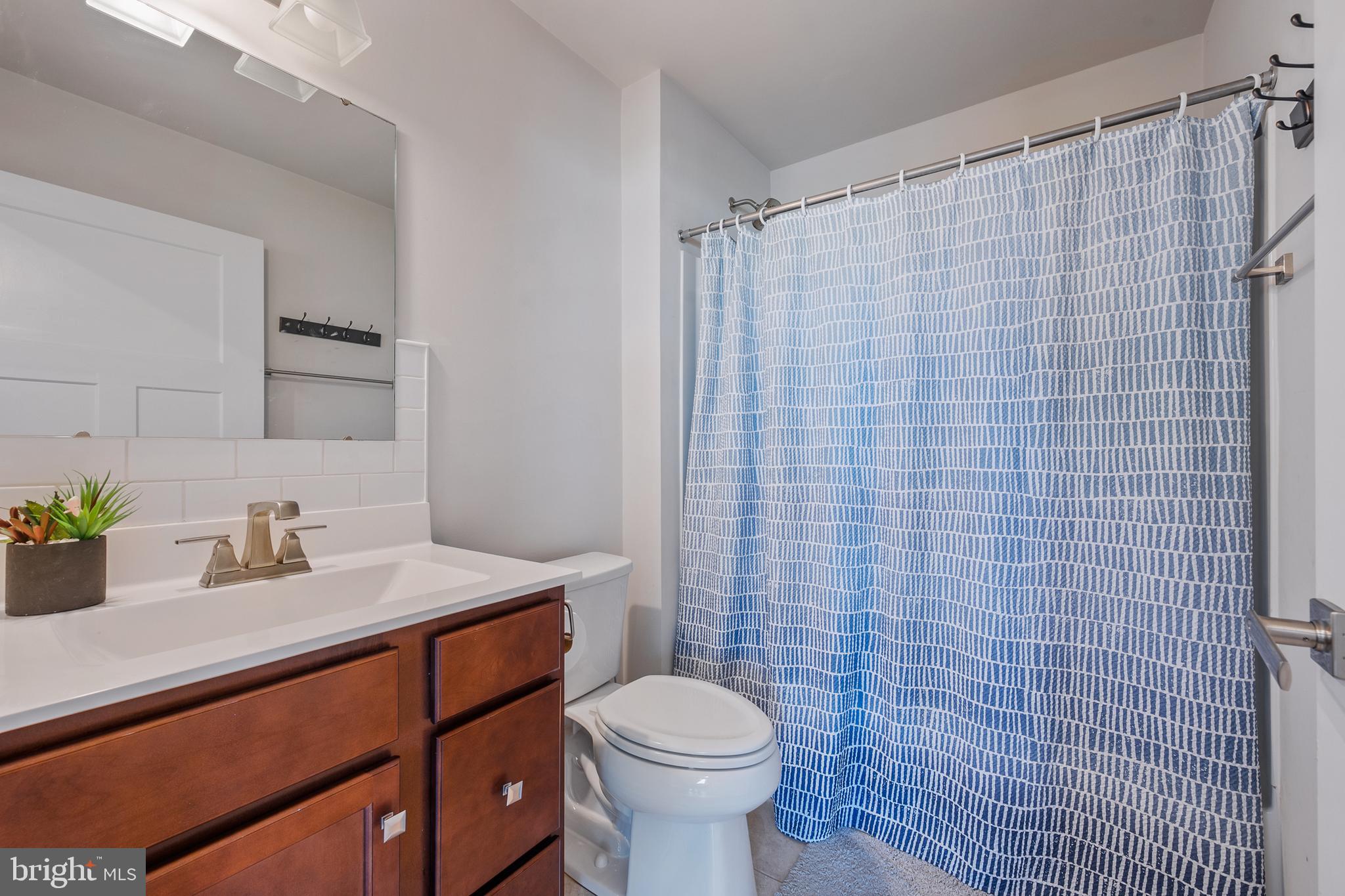 THE LAKES AT MARTINSBURG - Residential