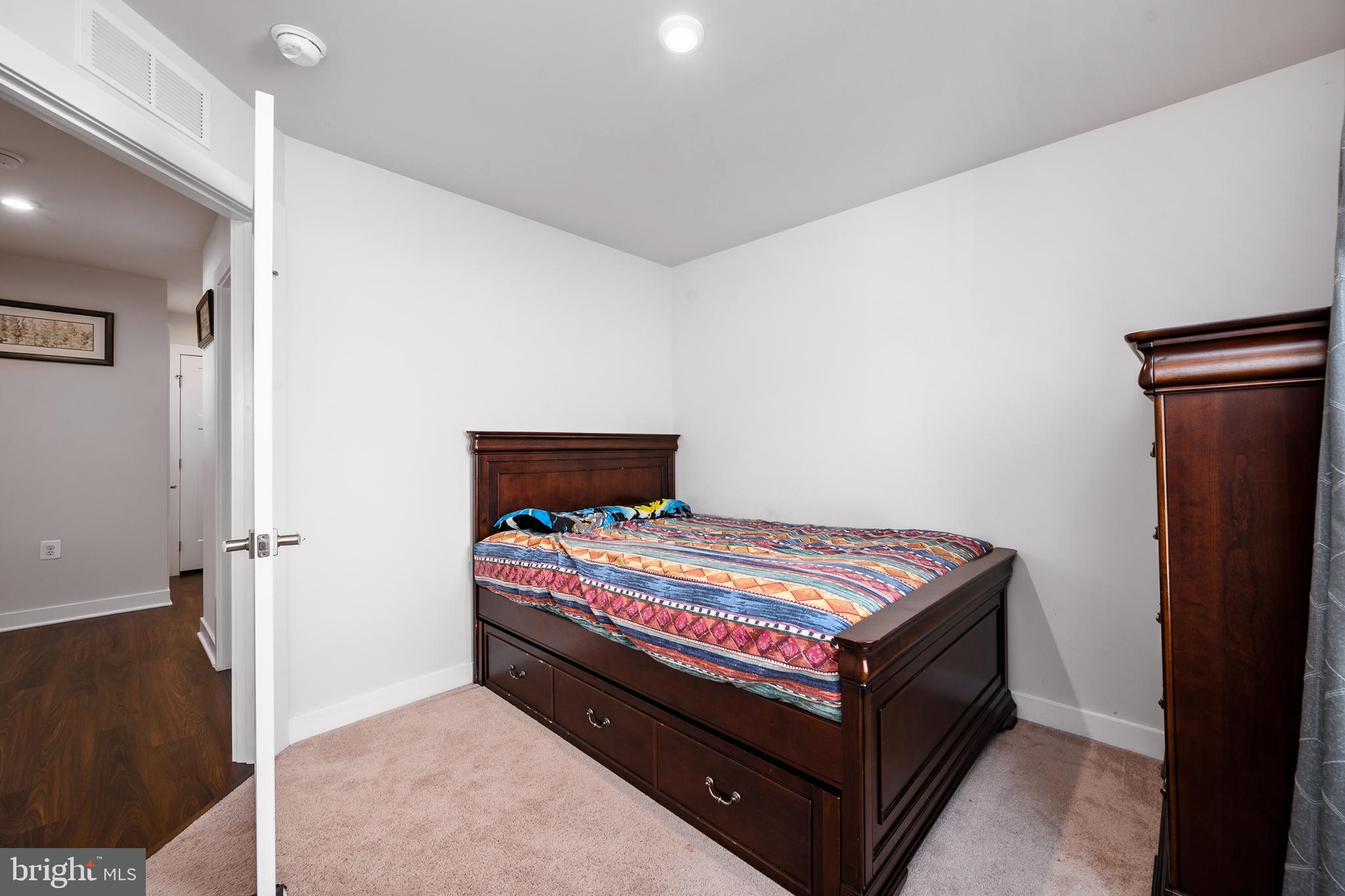 THE LAKES AT MARTINSBURG - Residential