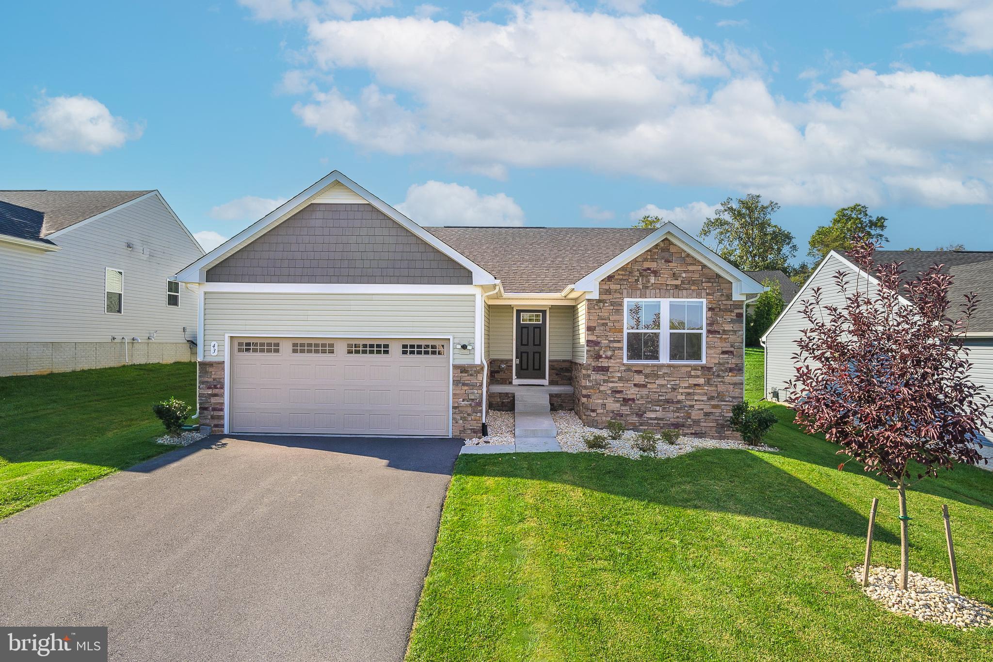 THE LAKES AT MARTINSBURG - Residential