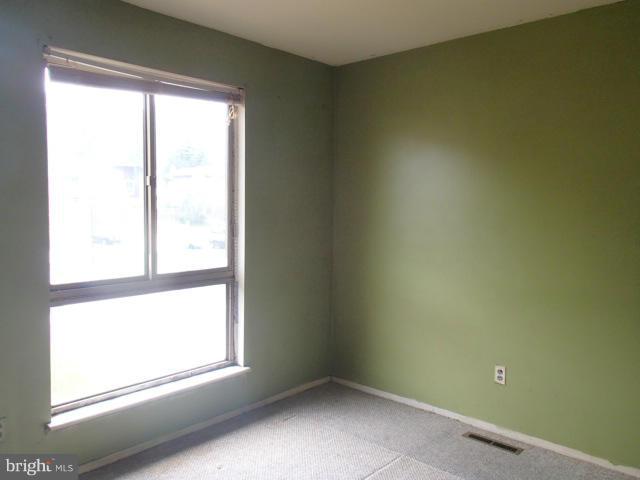 TWELVE TREES - Residential