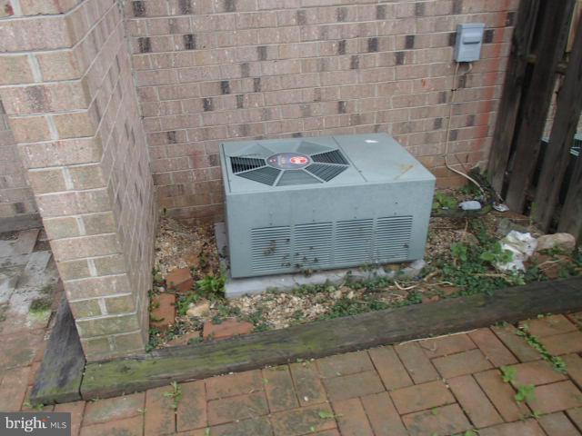 TWELVE TREES - Residential