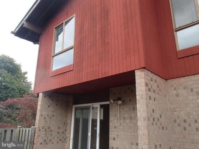 TWELVE TREES - Residential