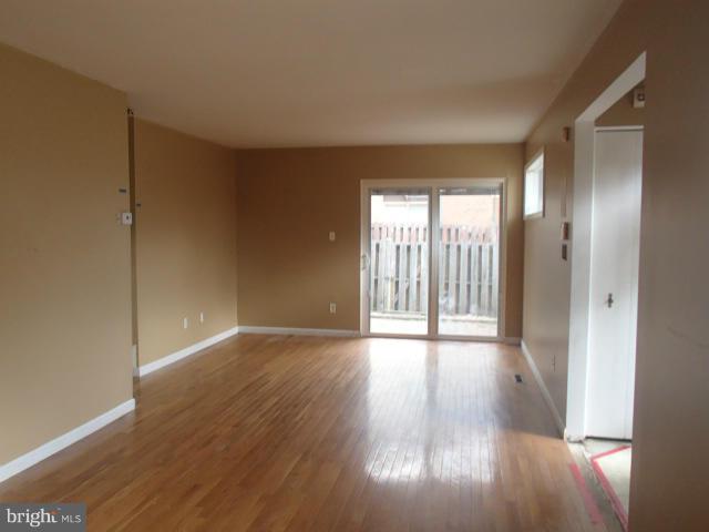 TWELVE TREES - Residential