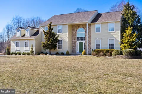 8 Hunters Glenn Drive, Columbus, NJ 08022 - MLS#: NJBL2079124