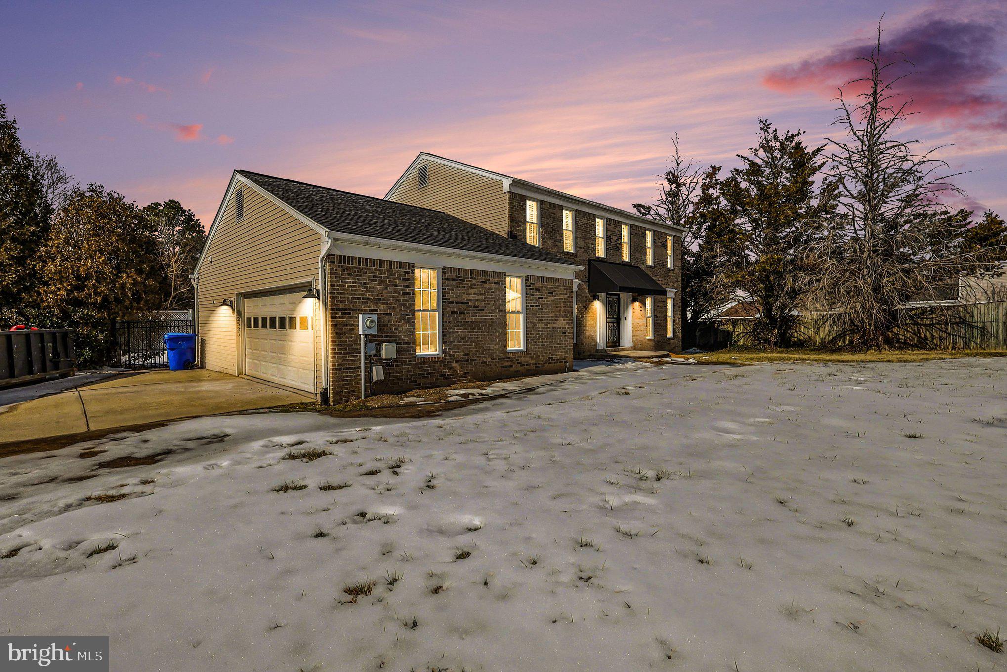 2525 GREEN PINE COURT