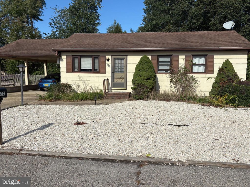 Photo of 812 Jane Drive, MANAHAWKIN, NJ 08050 (MLS # NJOC2037434)