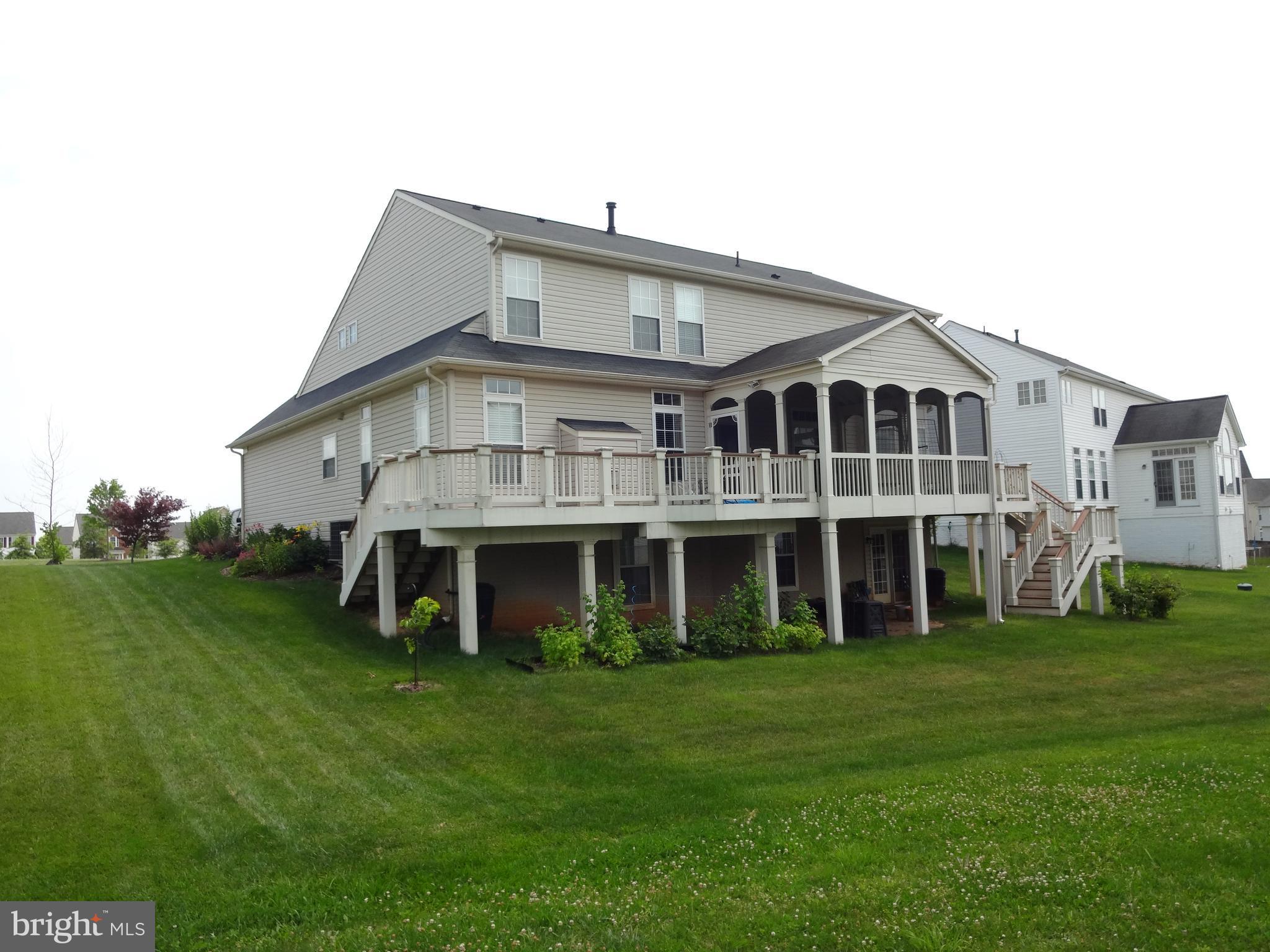 NEW TOWN MEADOWS - Residential Lease