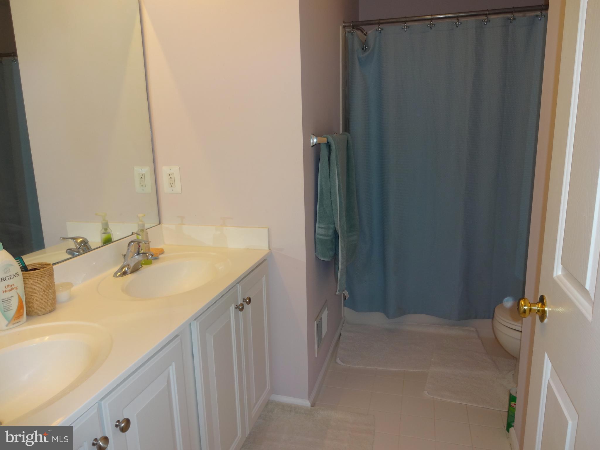 NEW TOWN MEADOWS - Residential Lease