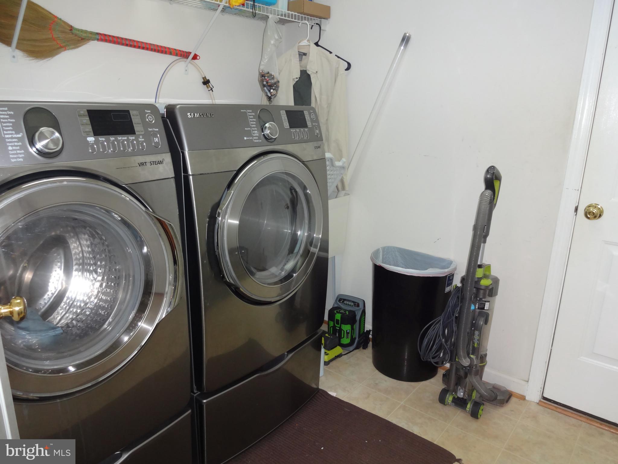 NEW TOWN MEADOWS - Residential Lease