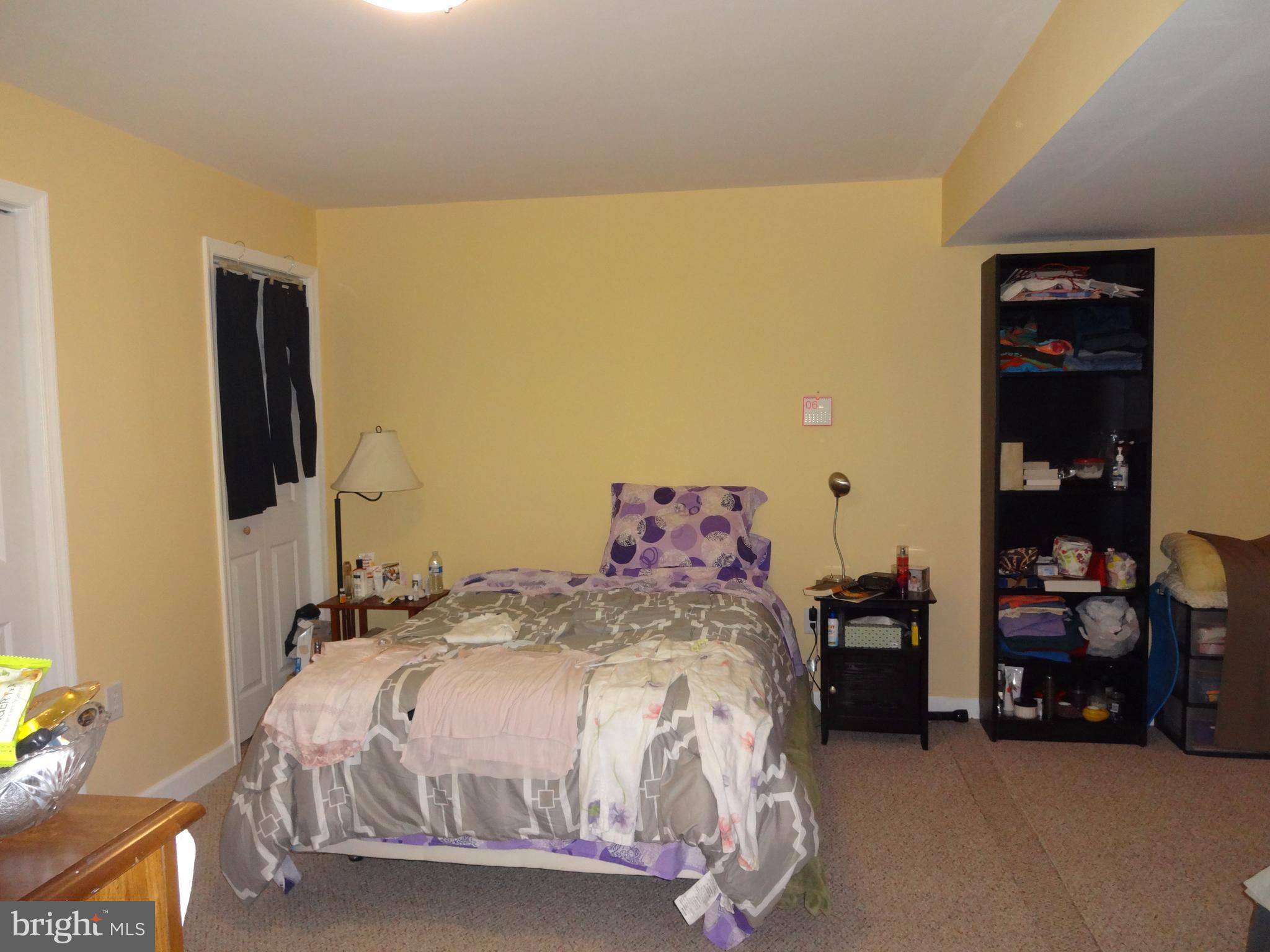 NEW TOWN MEADOWS - Residential Lease