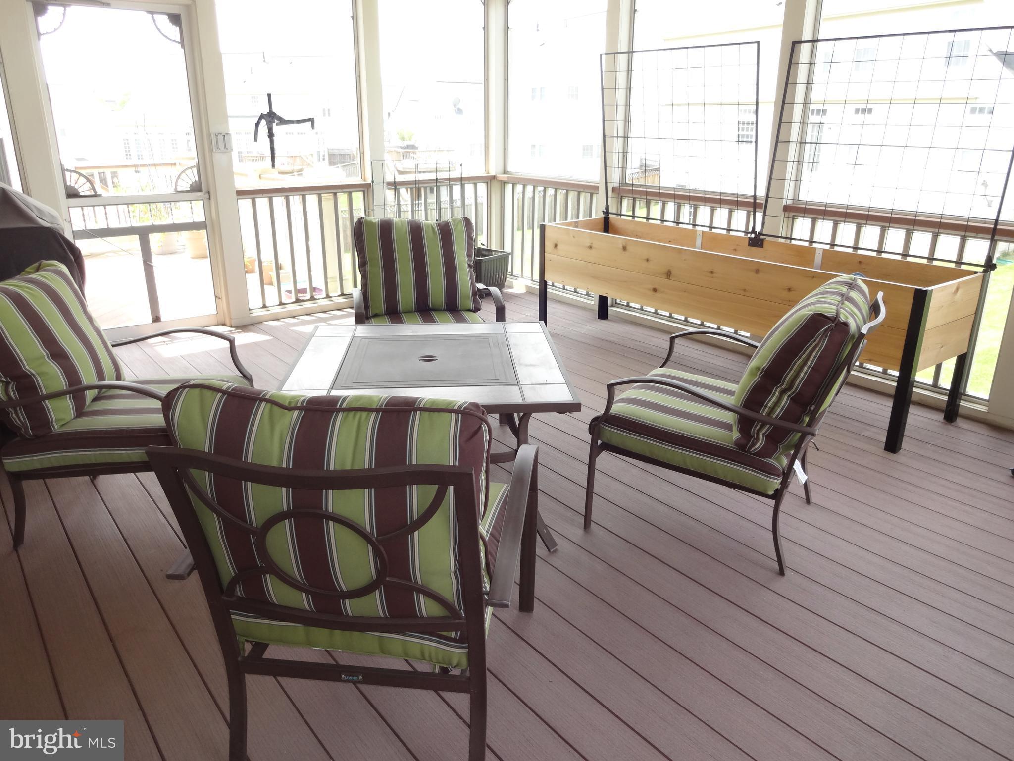 NEW TOWN MEADOWS - Residential Lease