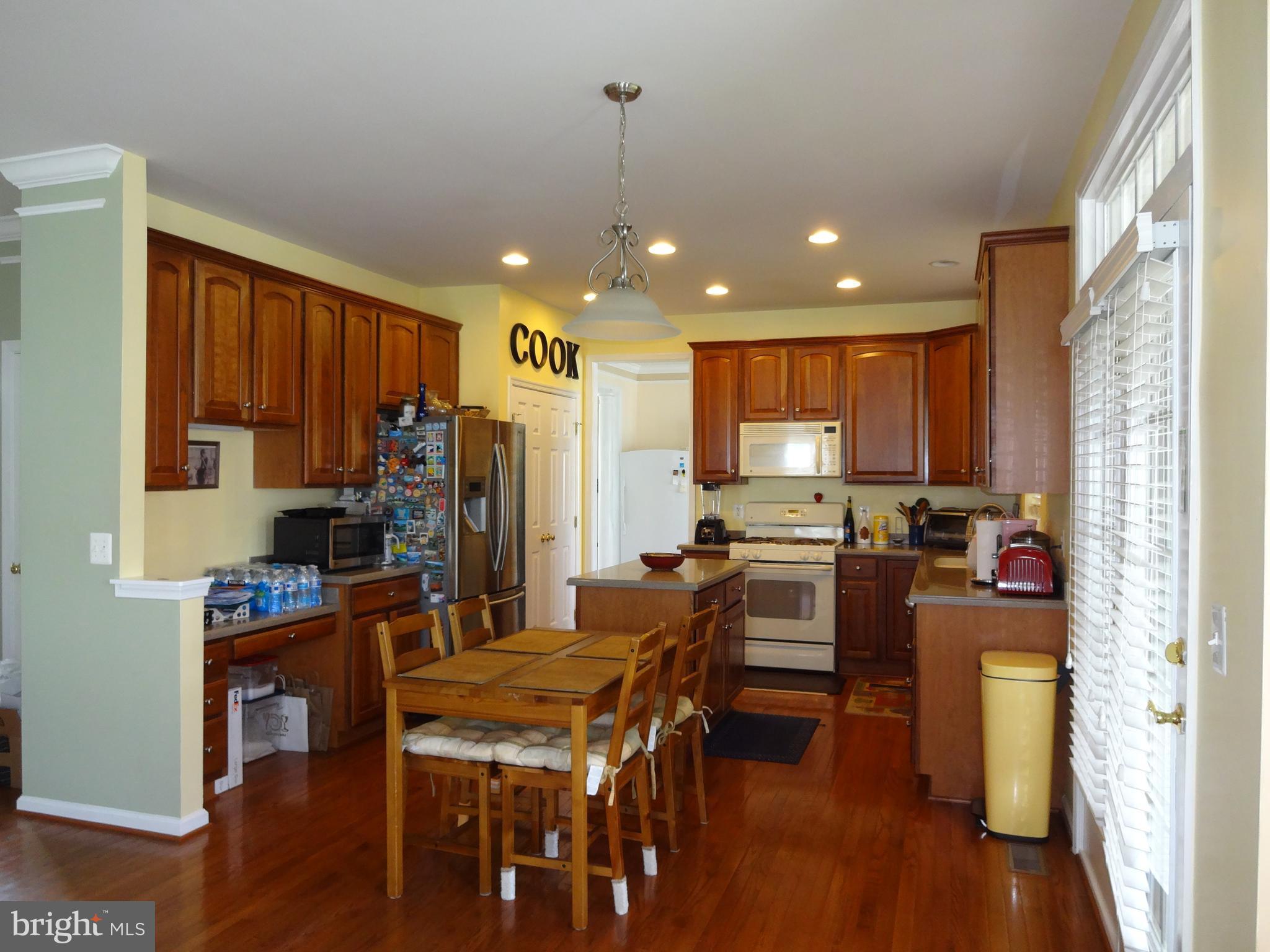 NEW TOWN MEADOWS - Residential Lease