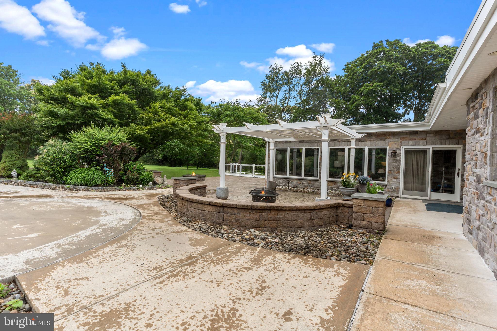 GREENFLDS AT CONCORD - Residential