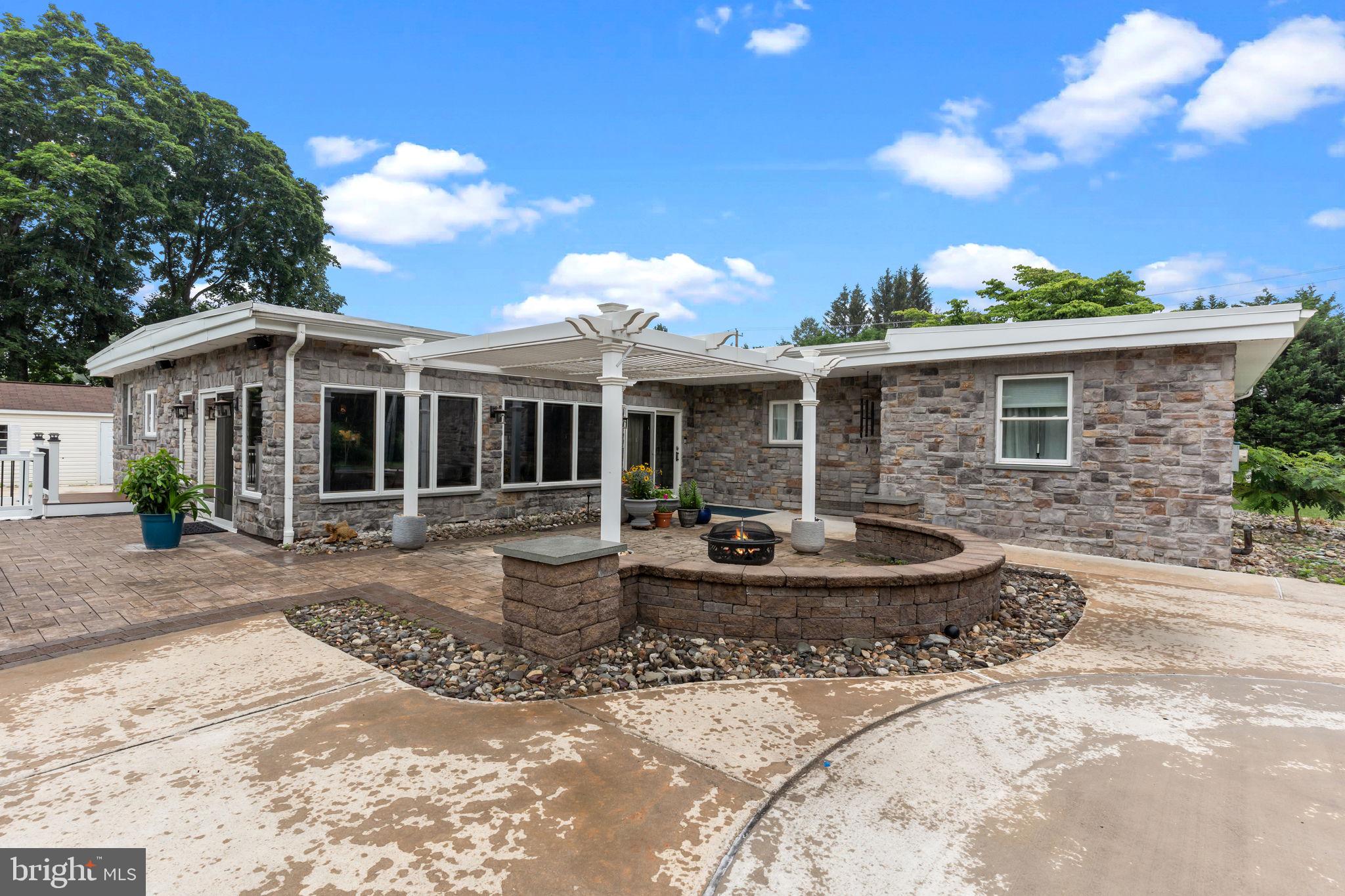 GREENFLDS AT CONCORD - Residential