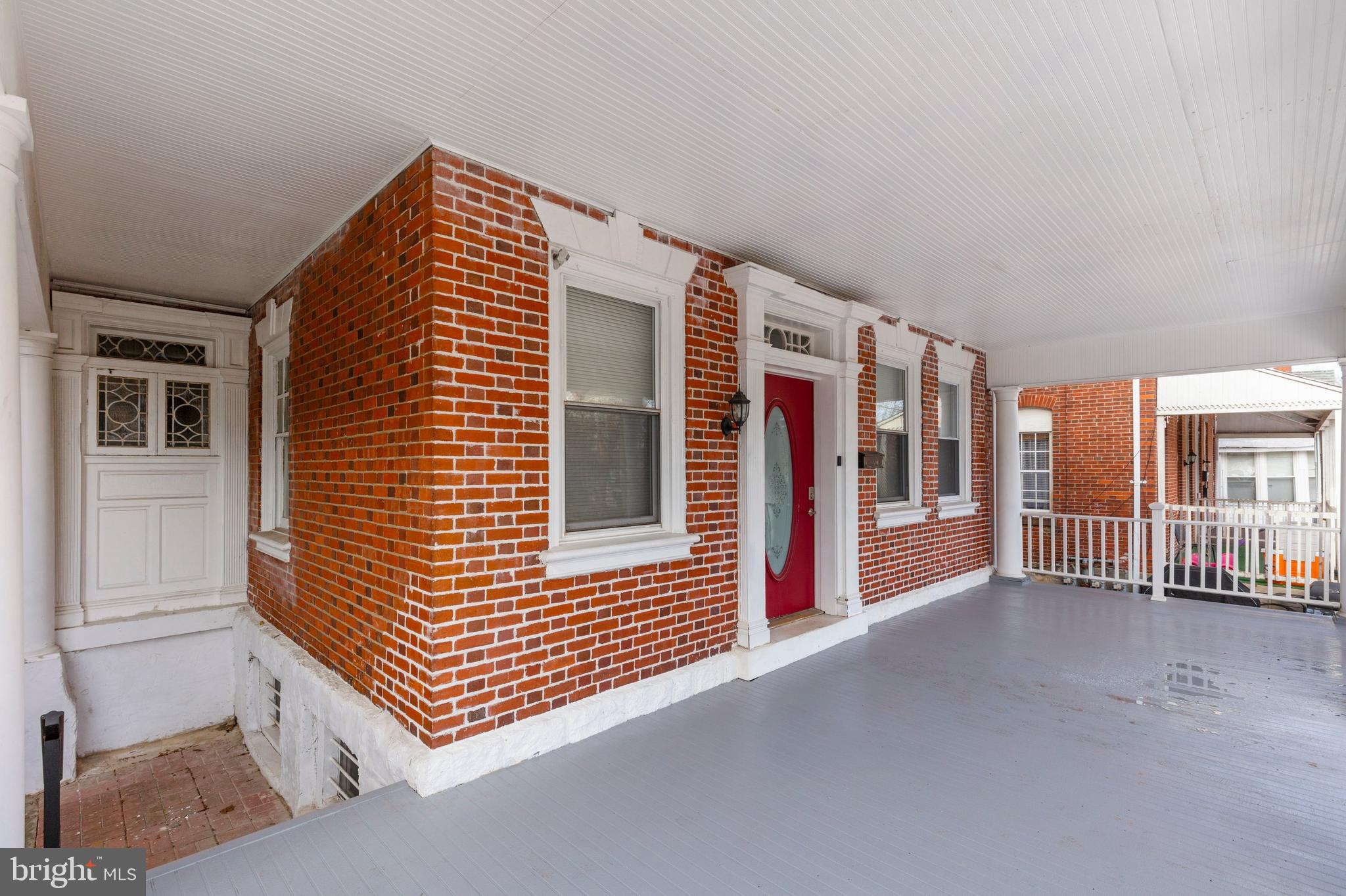924 W MAIN STREET