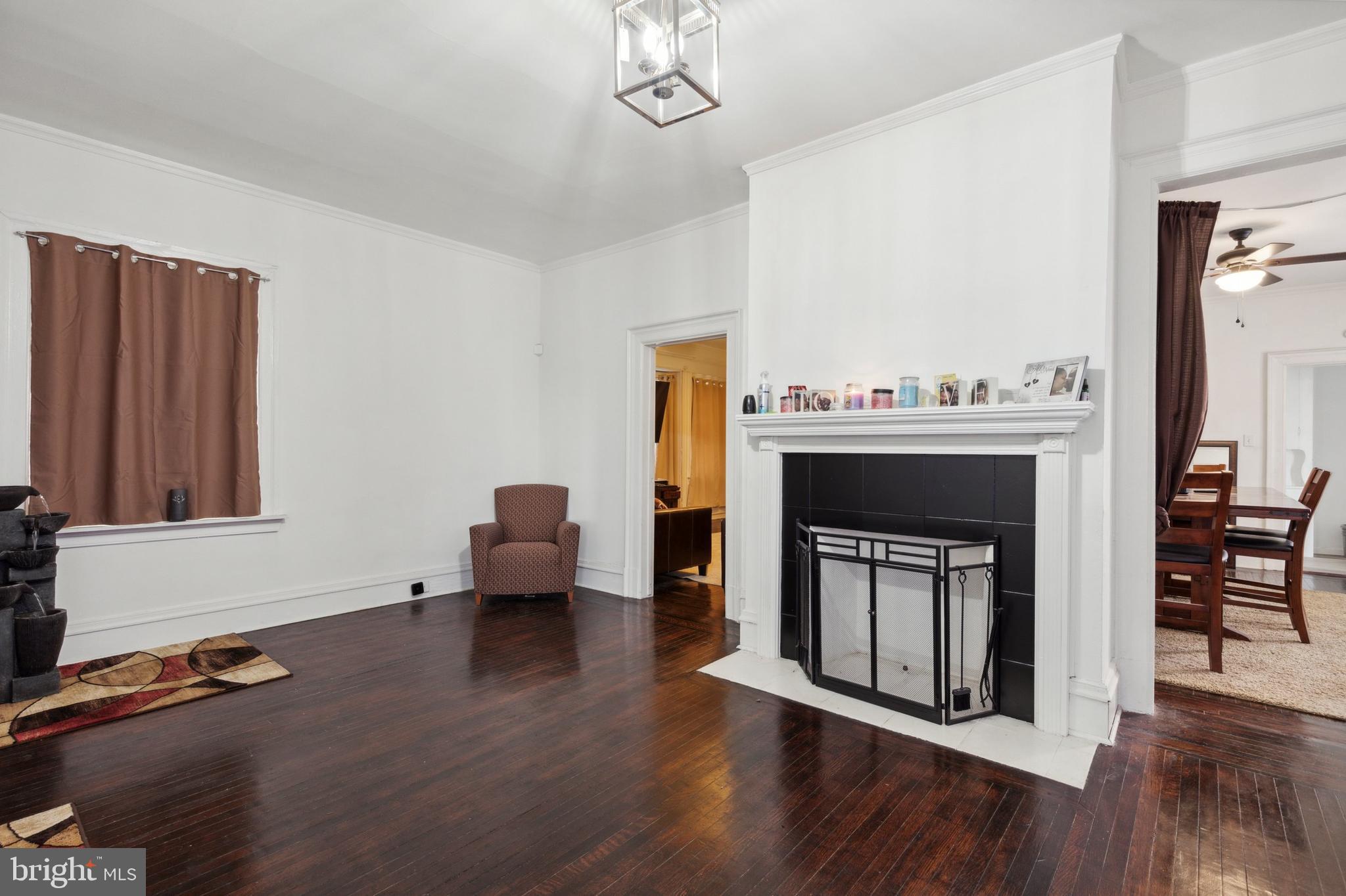 924 W MAIN STREET