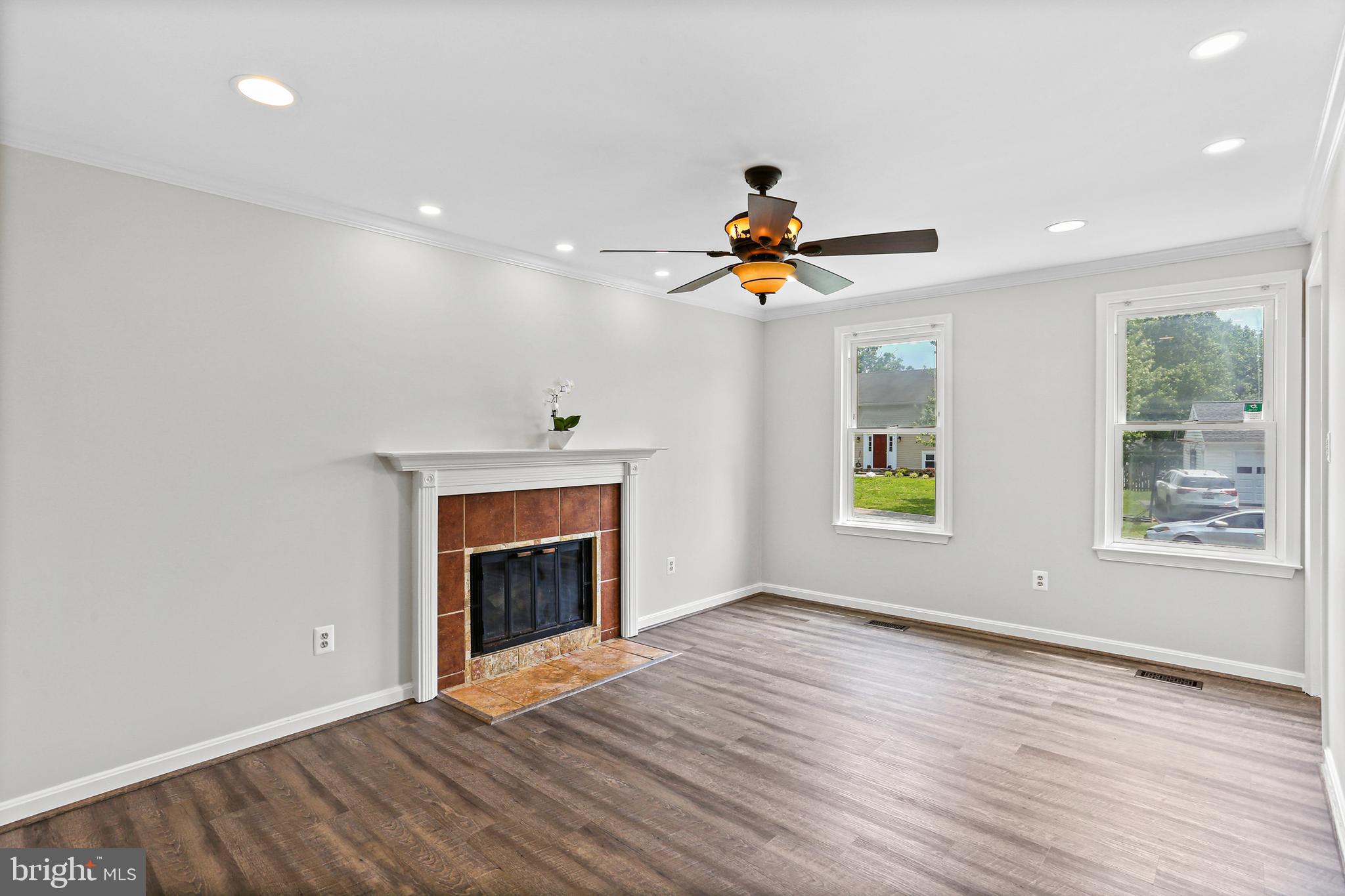 HUNTERS WOODS - Residential