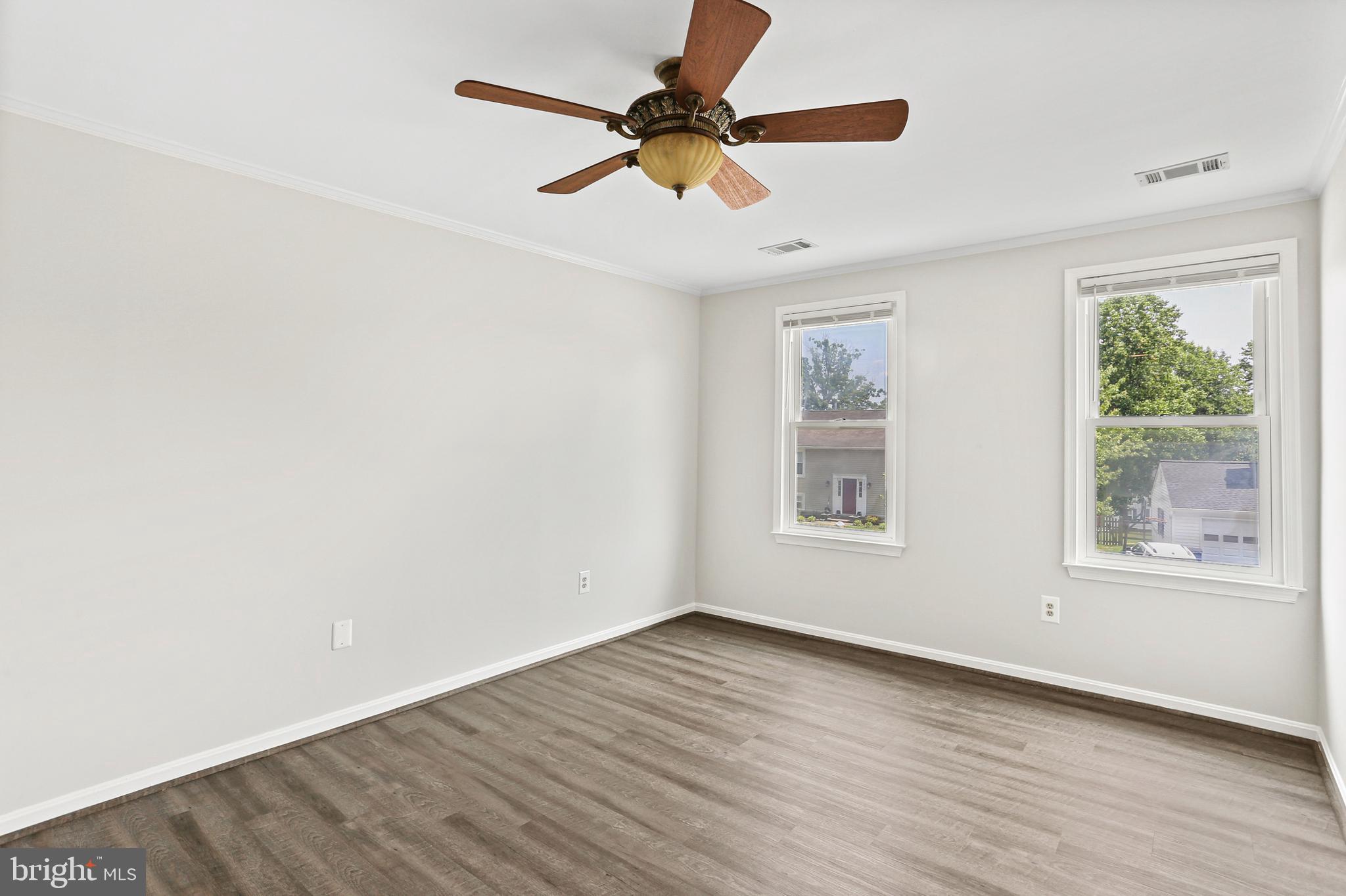 HUNTERS WOODS - Residential