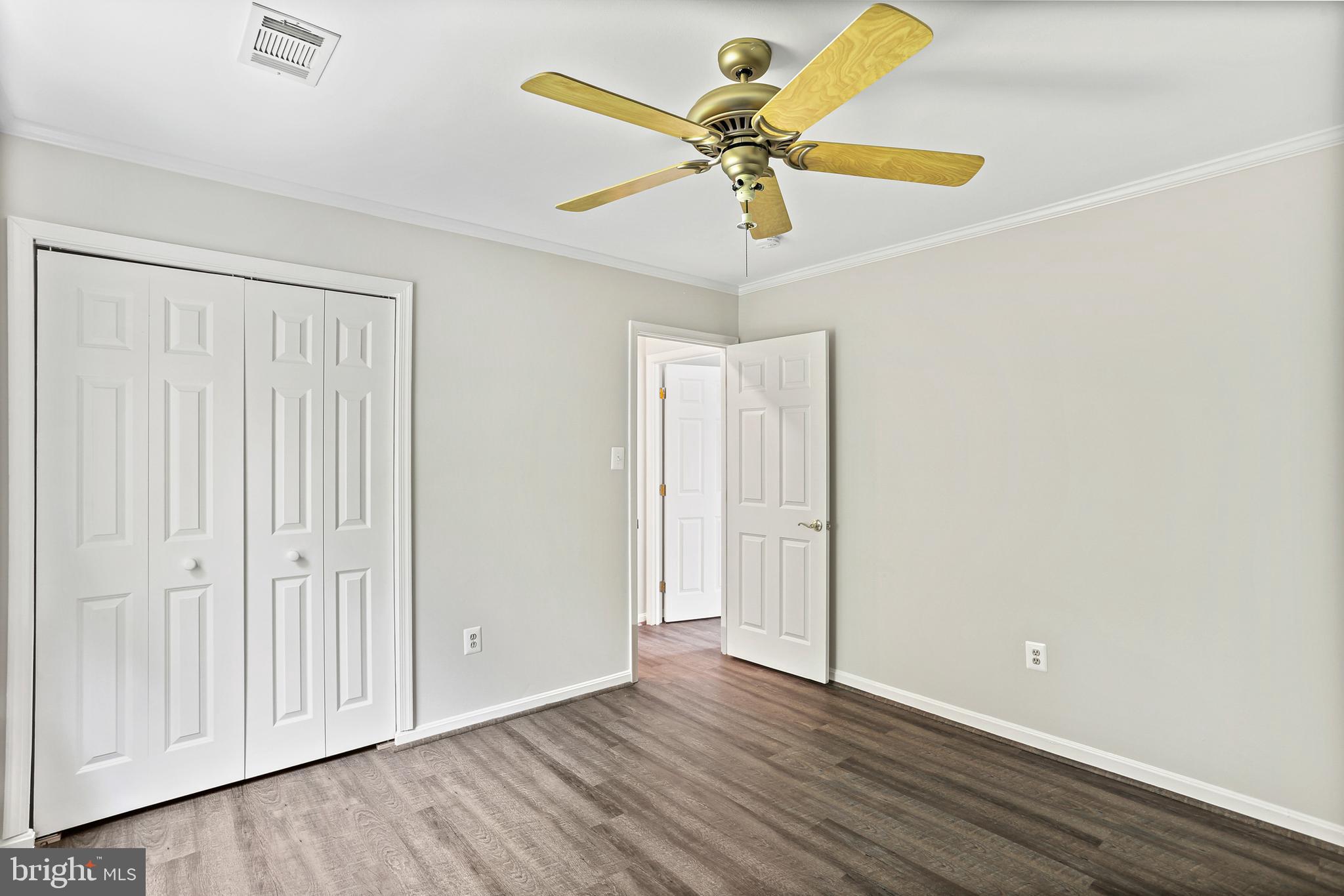 HUNTERS WOODS - Residential