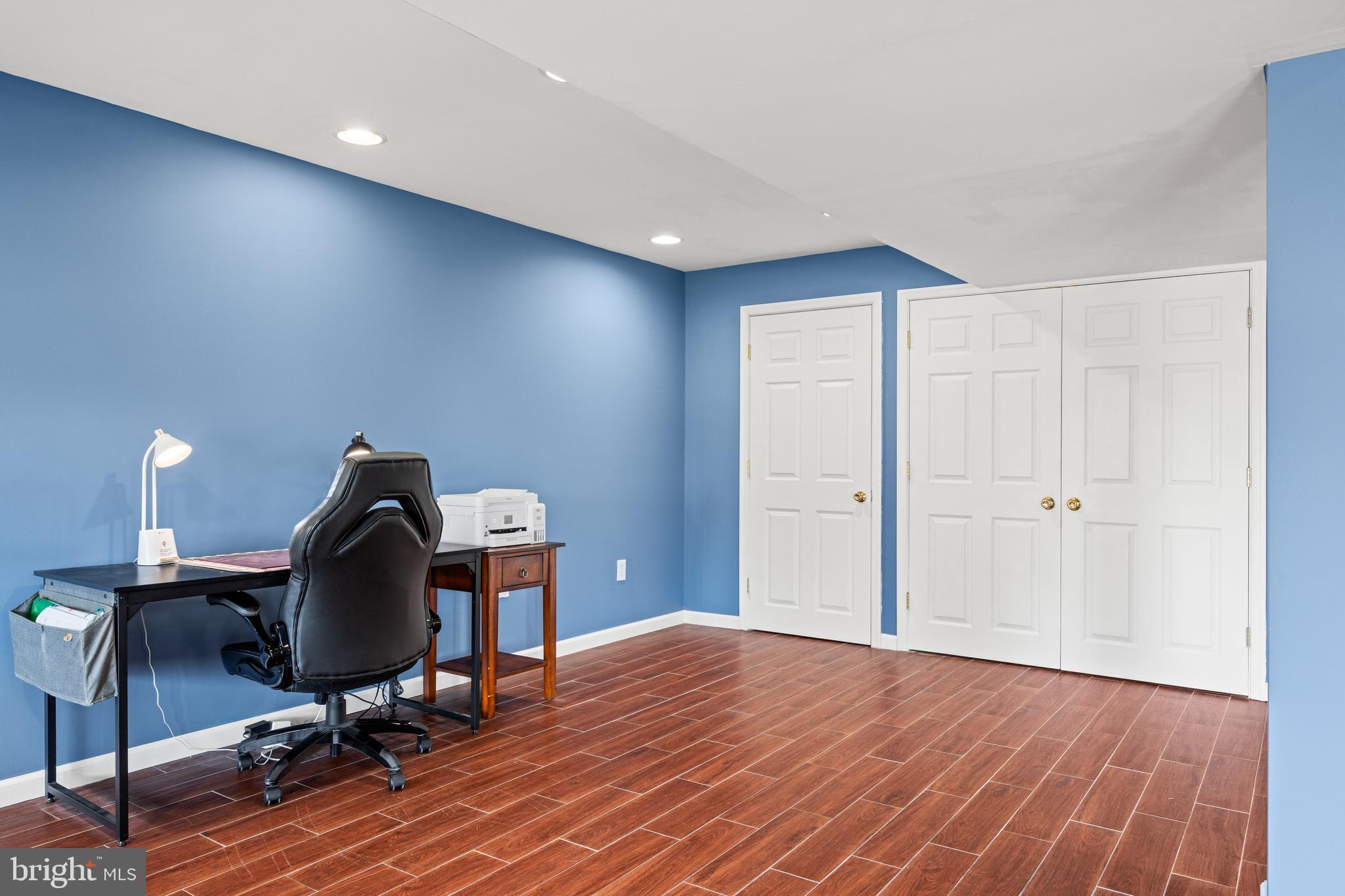 MONTGOMERY MEADOWS - Residential