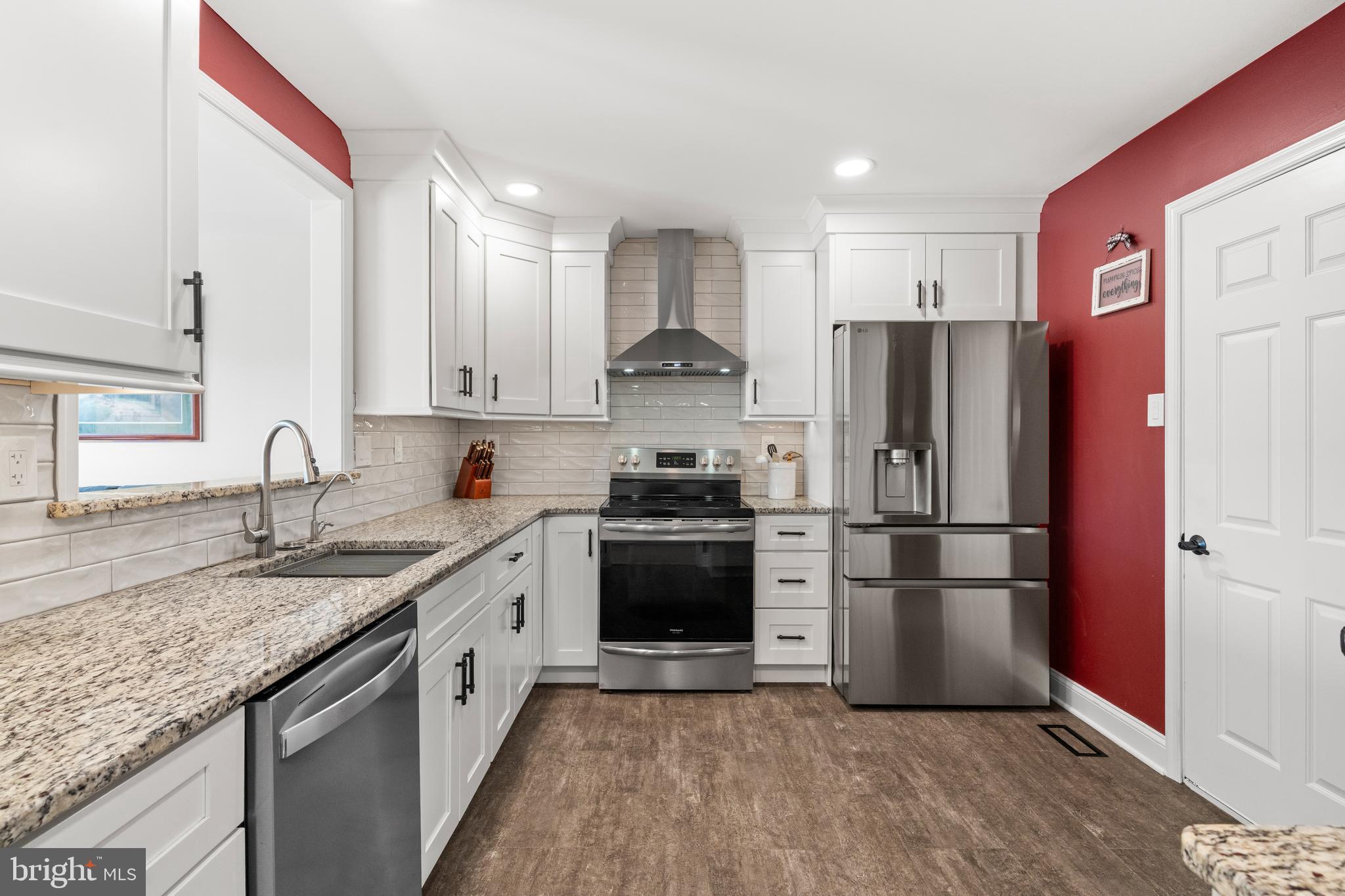 MONTGOMERY MEADOWS - Residential