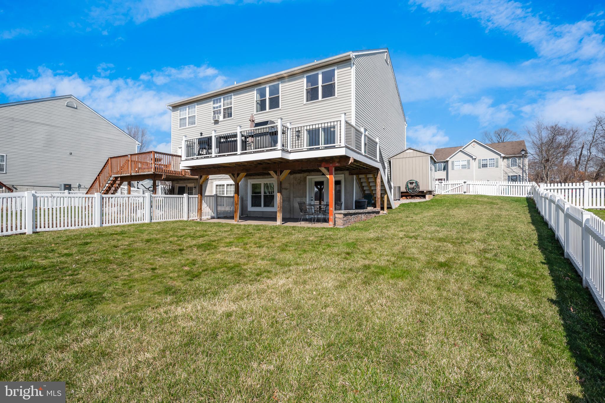 MONTGOMERY MEADOWS - Residential