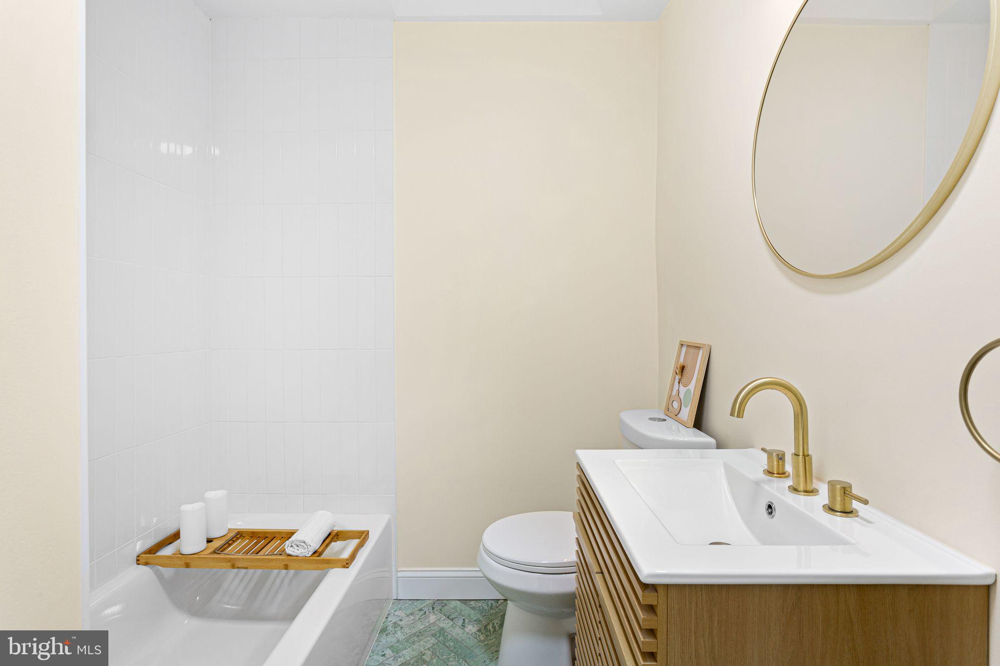 WEST OAK LANE - Residential