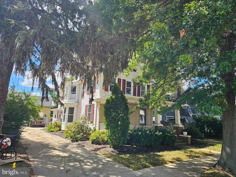Photo of 152 N Main Street, ELMER, NJ 08318 (MLS # NJSA2016322)