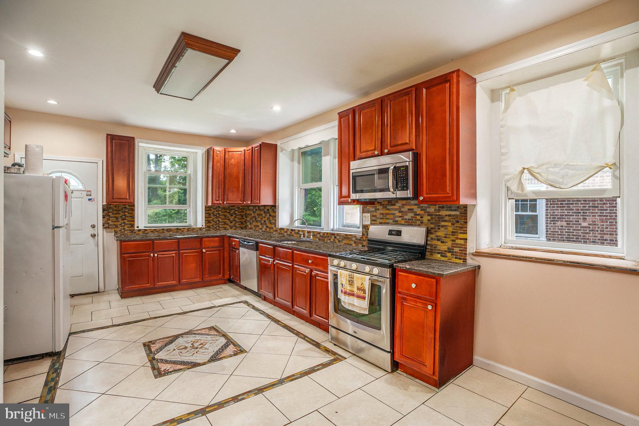 GERMANTOWN (EAST) - Residential