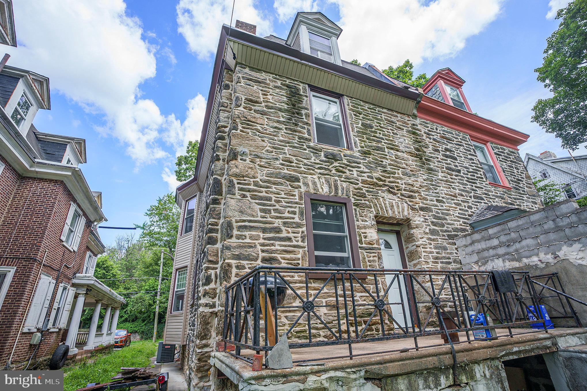 GERMANTOWN (EAST) - Residential